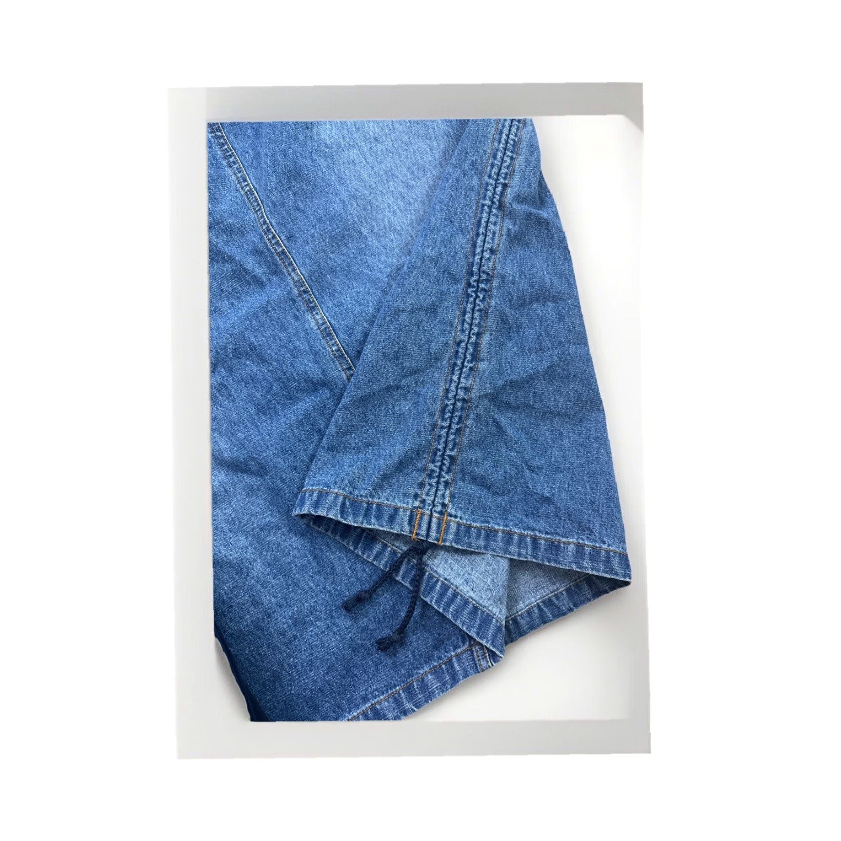 Vintage VINTAGE UNIONBAY Cargo Denim Midi Skirt Women’s 22W Plus Pockets Y2K 32" Length Blue, 100% Cotton, Button Closure, Midi Skirt, Women Size 40" / US 18 - 4 Thumbnail