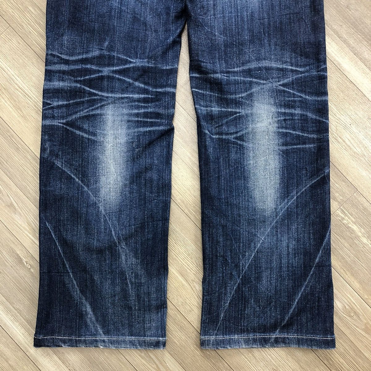 If Six Was Nine × Le Grande Bleu (L.G.B.) × Tornado Mart Y2K Red Pepper Distressed Embroidered Faded Denim Pants Size US 33 - 8 Thumbnail