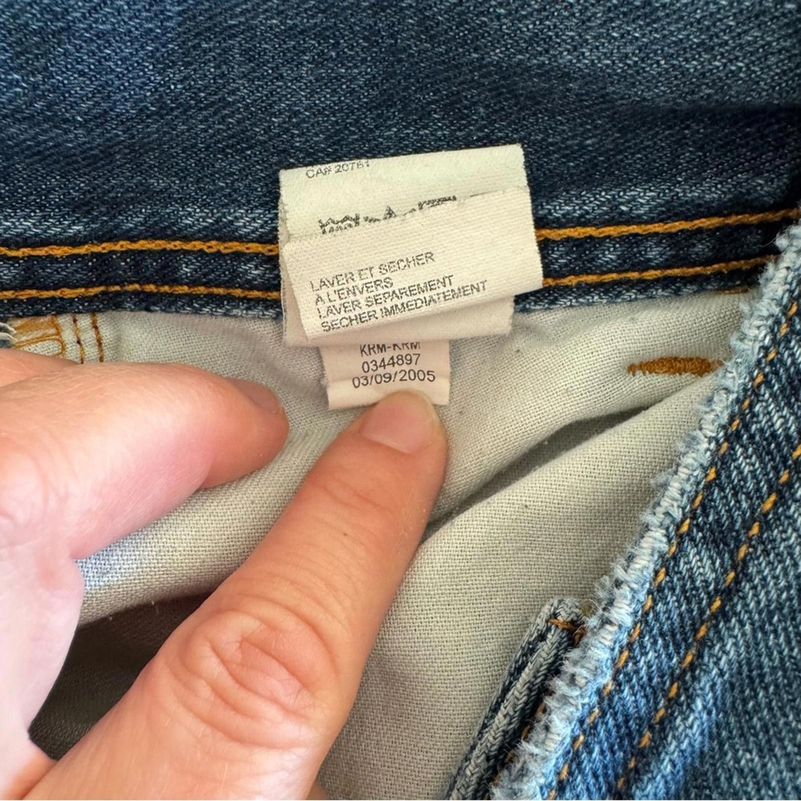 Tommy Hilfiger VTG Tommy Hilfiger 18 Denim with Red and Gold Accents- 2005 Size 40" / US 18 - 6 Thumbnail
