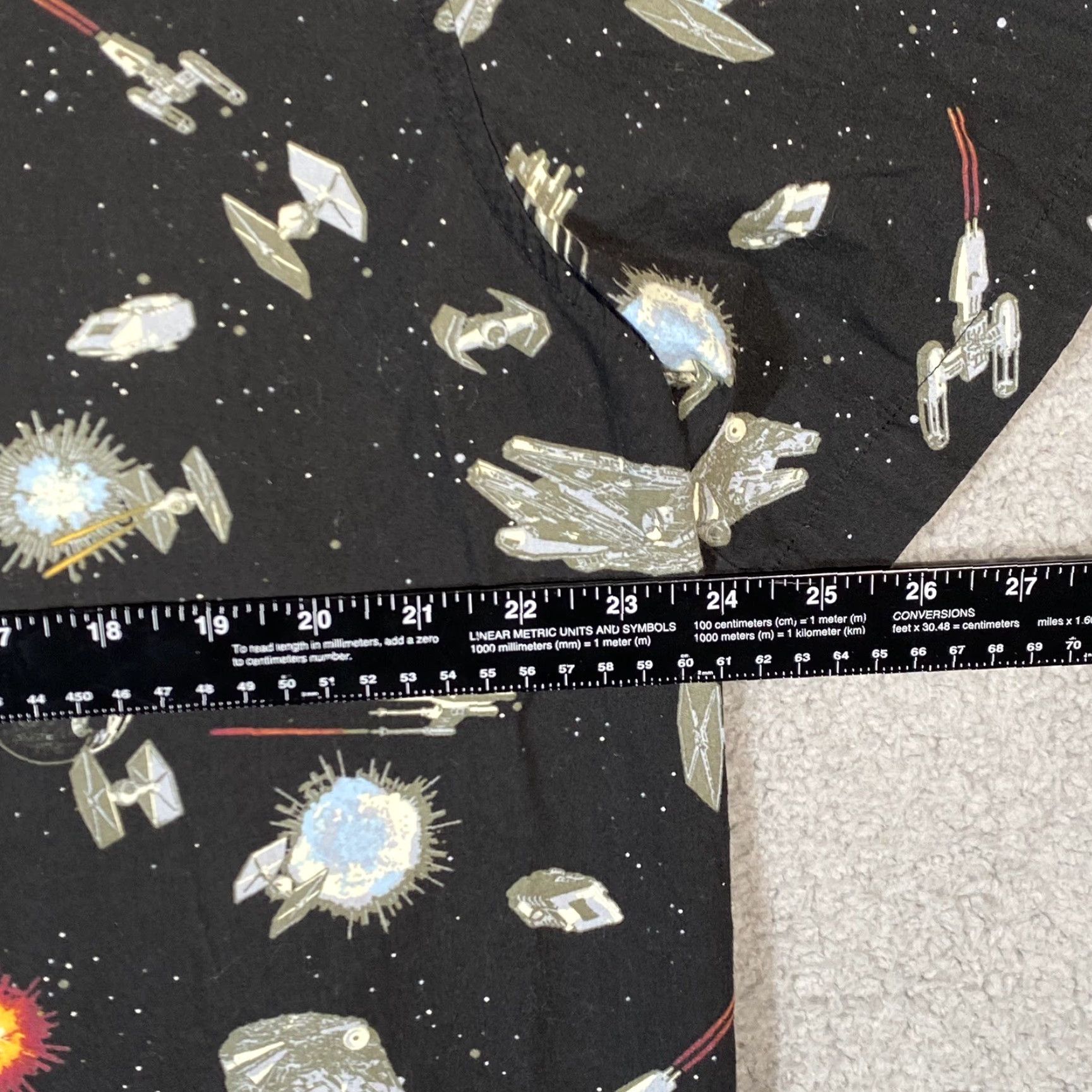 Disney DISNEY PARKS Star Wars Battles Button-Up Black Short Sleeve 2XL Multicolor Millennium Falcon Mens Size US XXL / EU 58 / 5 - 4 Thumbnail