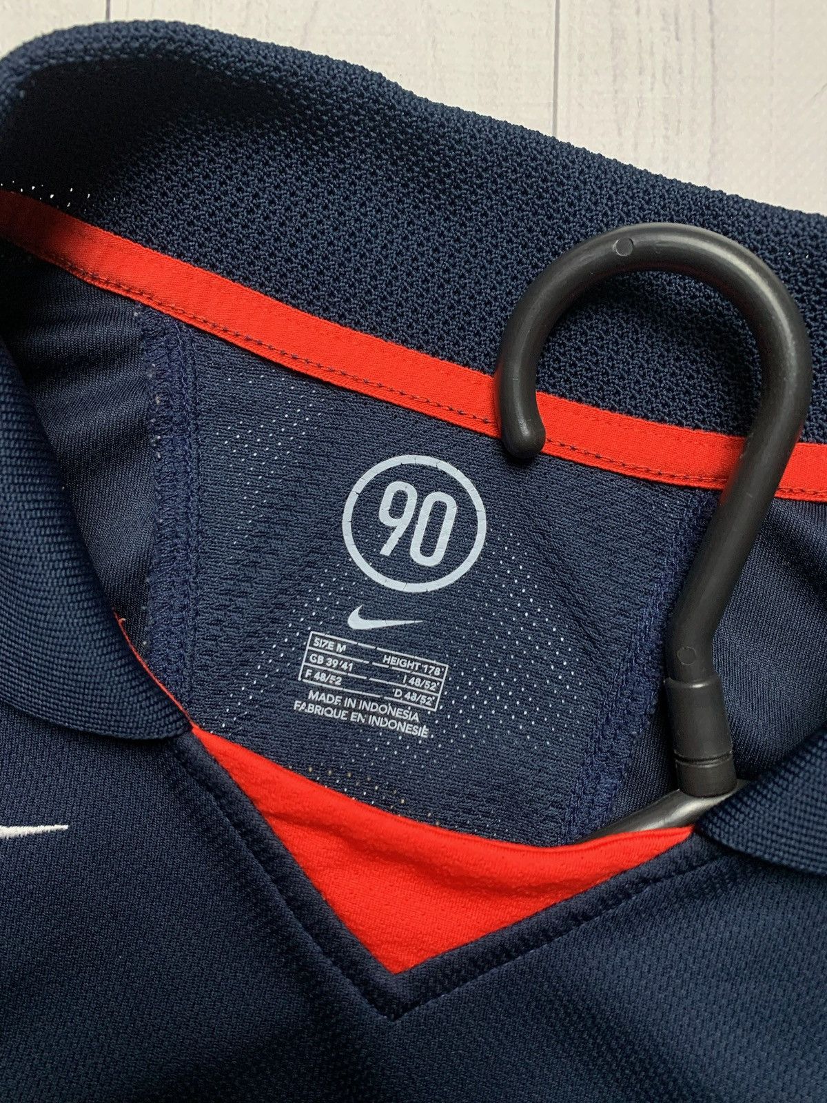 Nike × Vintage Vintage Nike total 90 soccer jersey size M logo navy Size US M / EU 48-50 / 2 - 3 Thumbnail