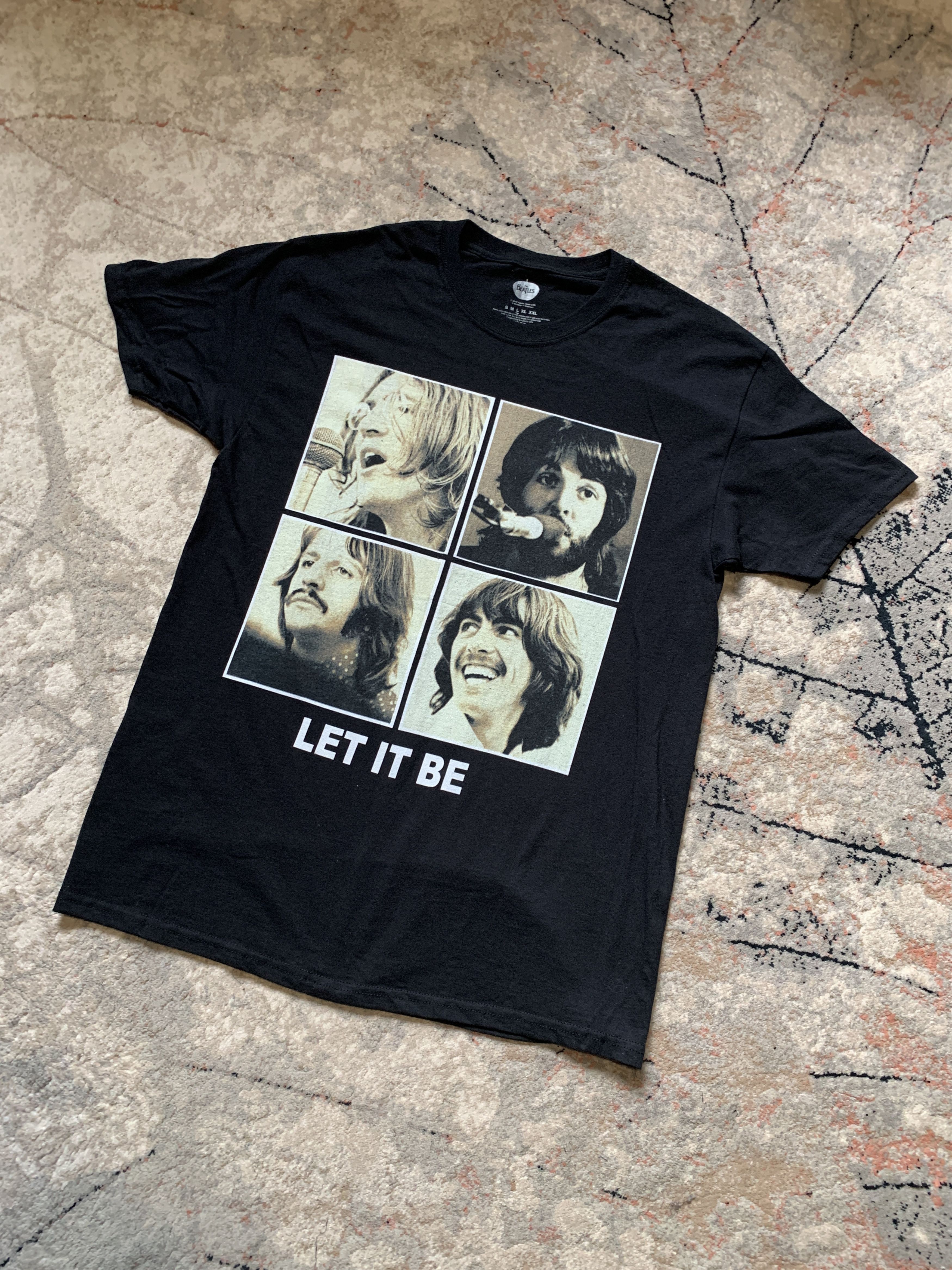 Band Tees The Beatles 2018 Let It Be Tee Size US L / EU 52-54 / 3 - 1 Thumbnail