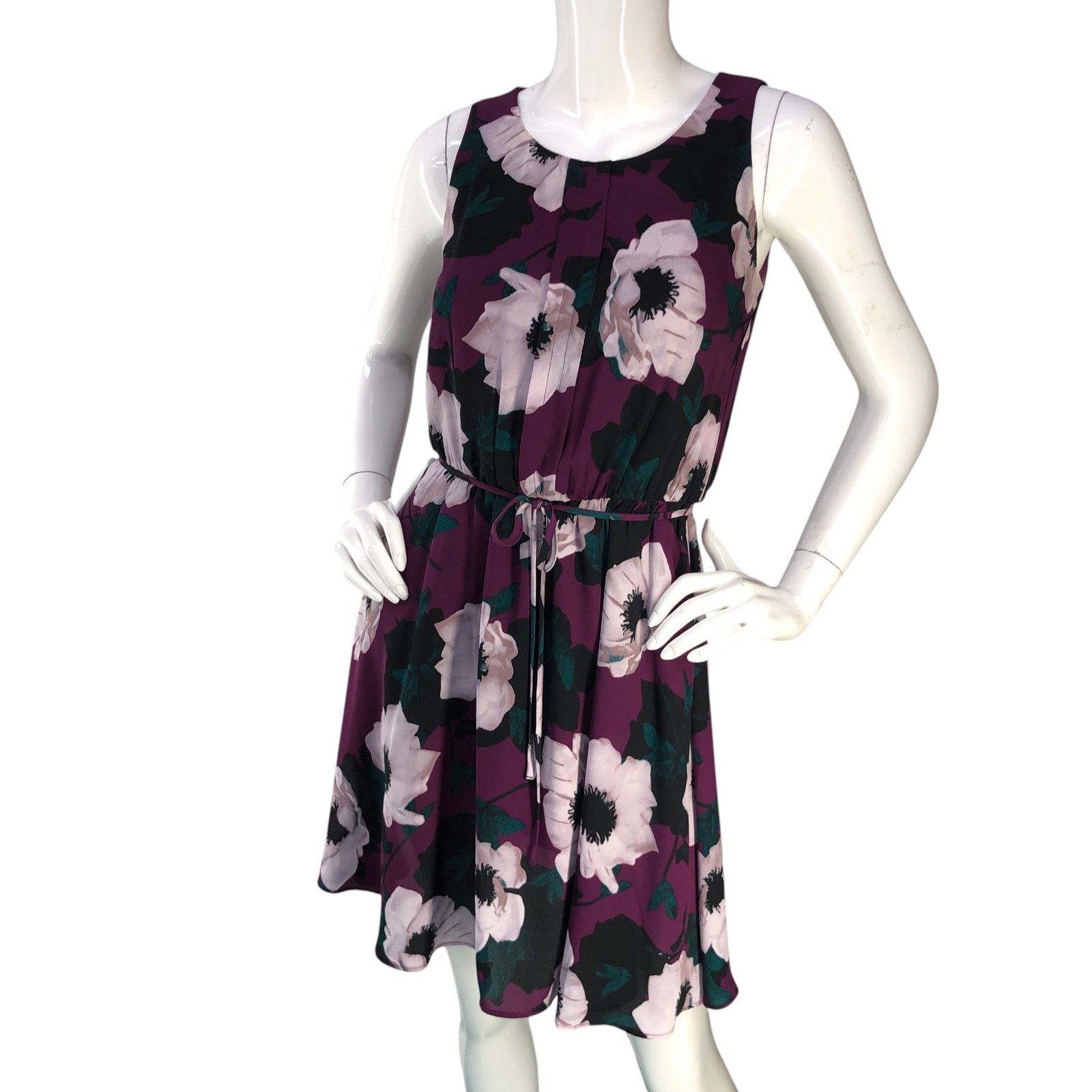 Banana Republic Banana Republic Sz XXSP Dress Sleeveless Floral Print Purple Size XXS / US 00 / IT 34 - 1 Thumbnail