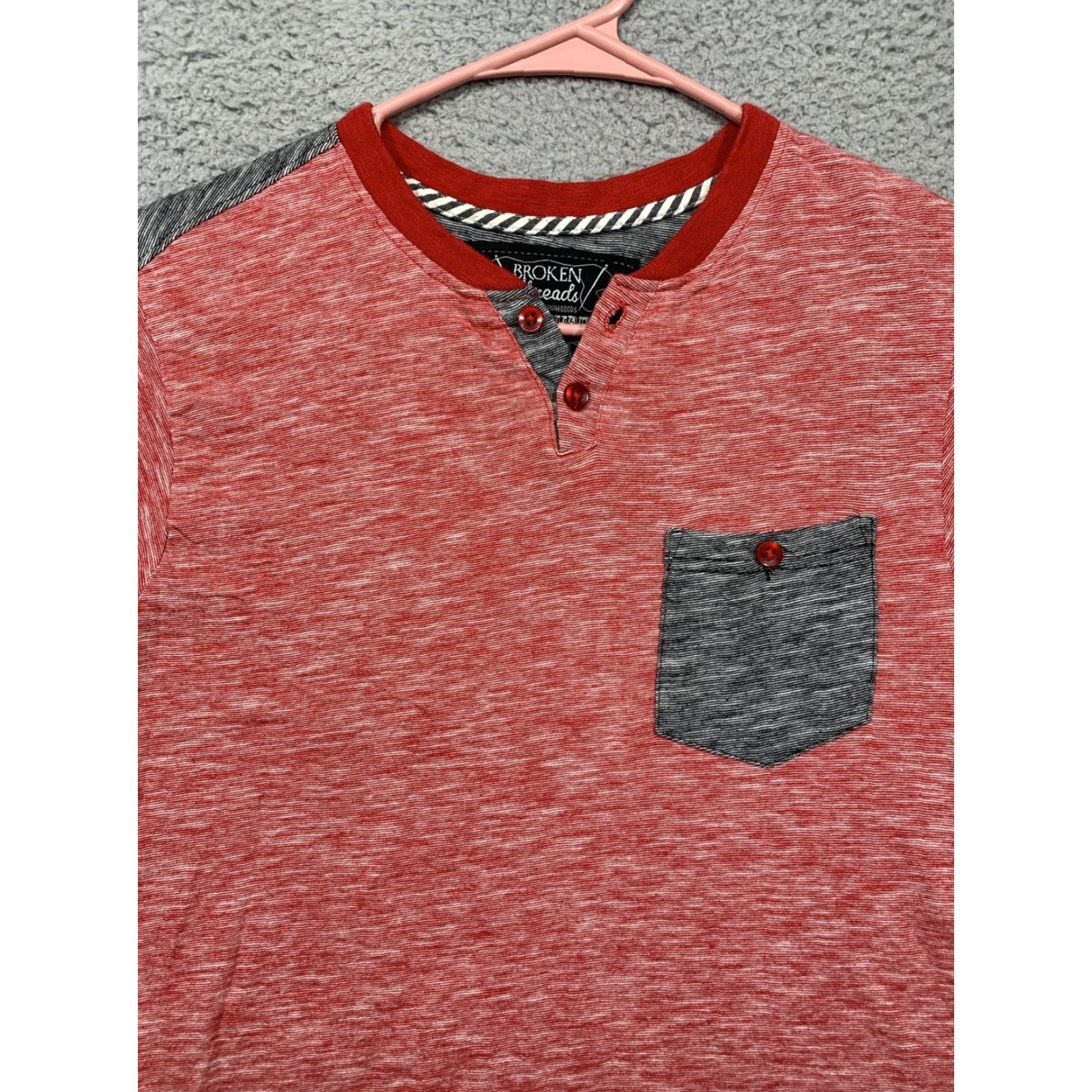 Vintage Broken Threads T-Shirt Men’s Small Heather Red & Black Pocket Long Sleeve Size US S / EU 44-46 / 1 - 7 Thumbnail