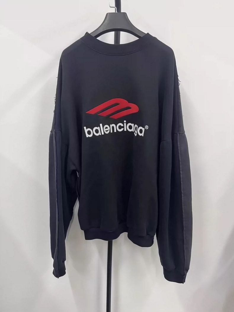 Balenciaga Balenciaga Logo Printed Crew Neck Pullover Long Sleeve Swe Size US XS / EU 42 / 0 - 2 Thumbnail