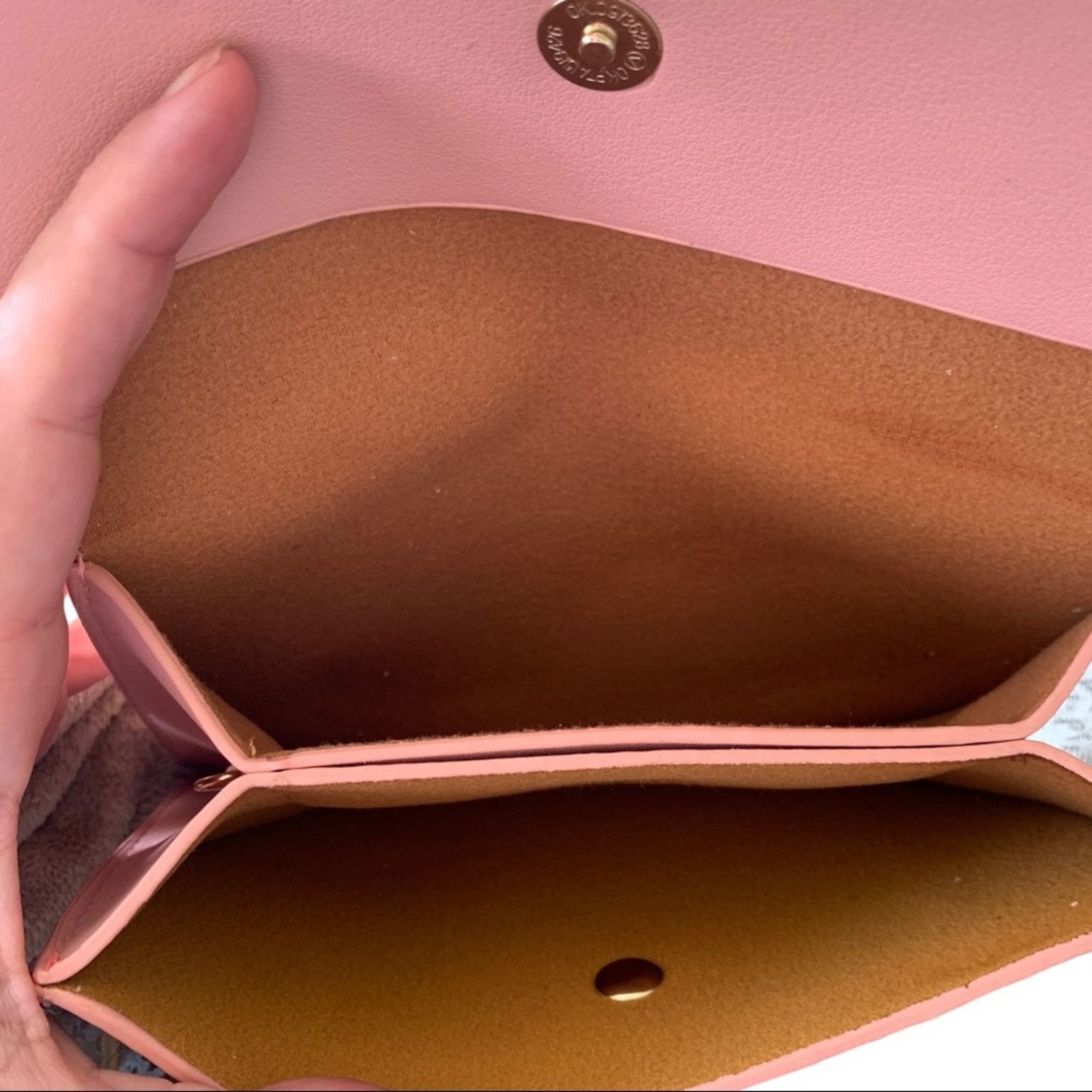 Other Pink Heart Mini Snap Front Crossbody Purse Size ONE SIZE - 5 Thumbnail