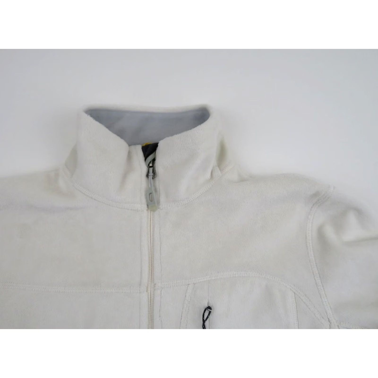 Mountain Hardwear VINTAGE Mountain Hardwear Windstopper Fleece Jacket Womens S White Full Zip Softshell Size S / US 4 / IT 40 - 3 Thumbnail