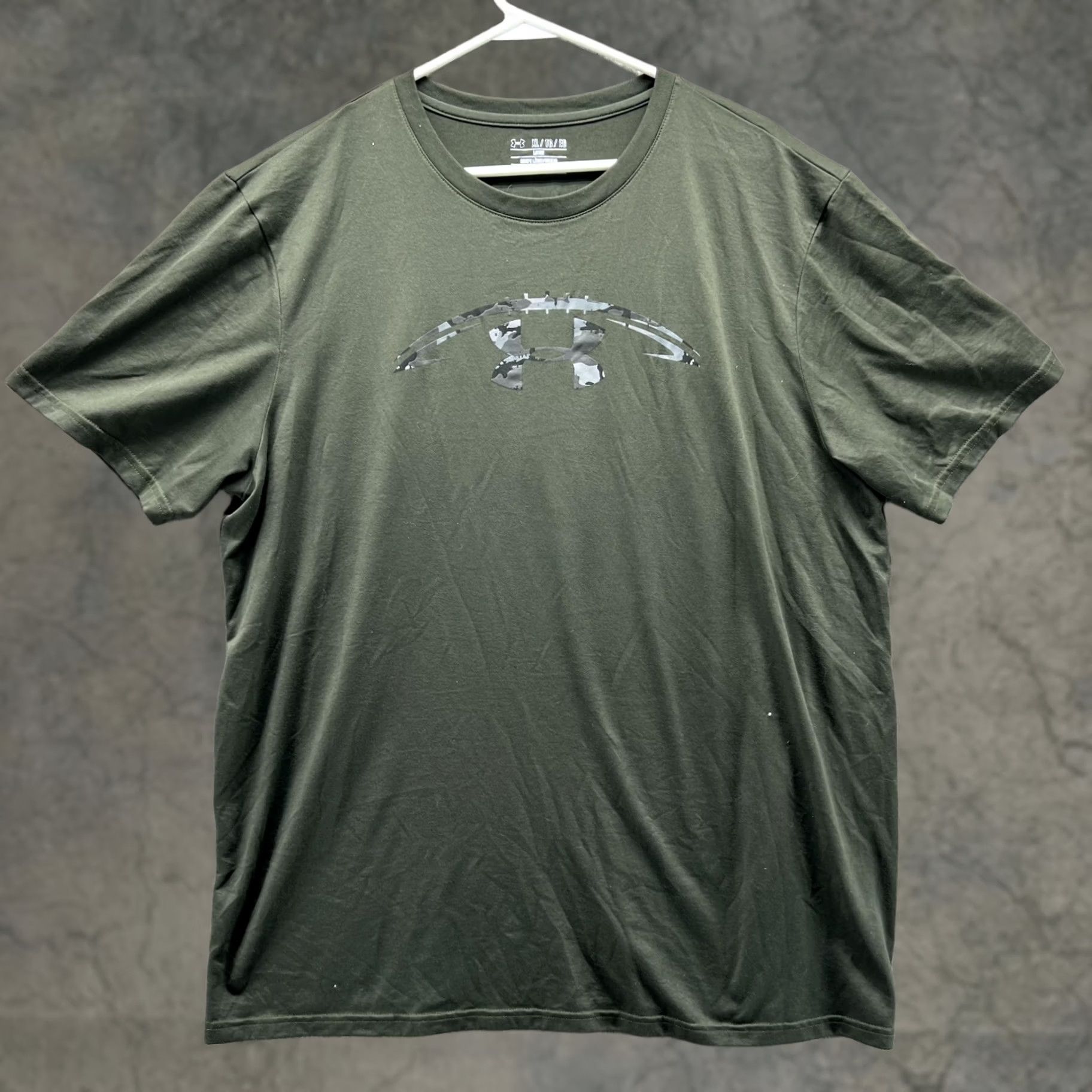 Under Armour Under Armour Shirt Men XL Green Camouflage Short Sleeve Crew Neck HeatGear Athletic Regular Fit Size US XL / EU 56 / 4 - 1 Thumbnail