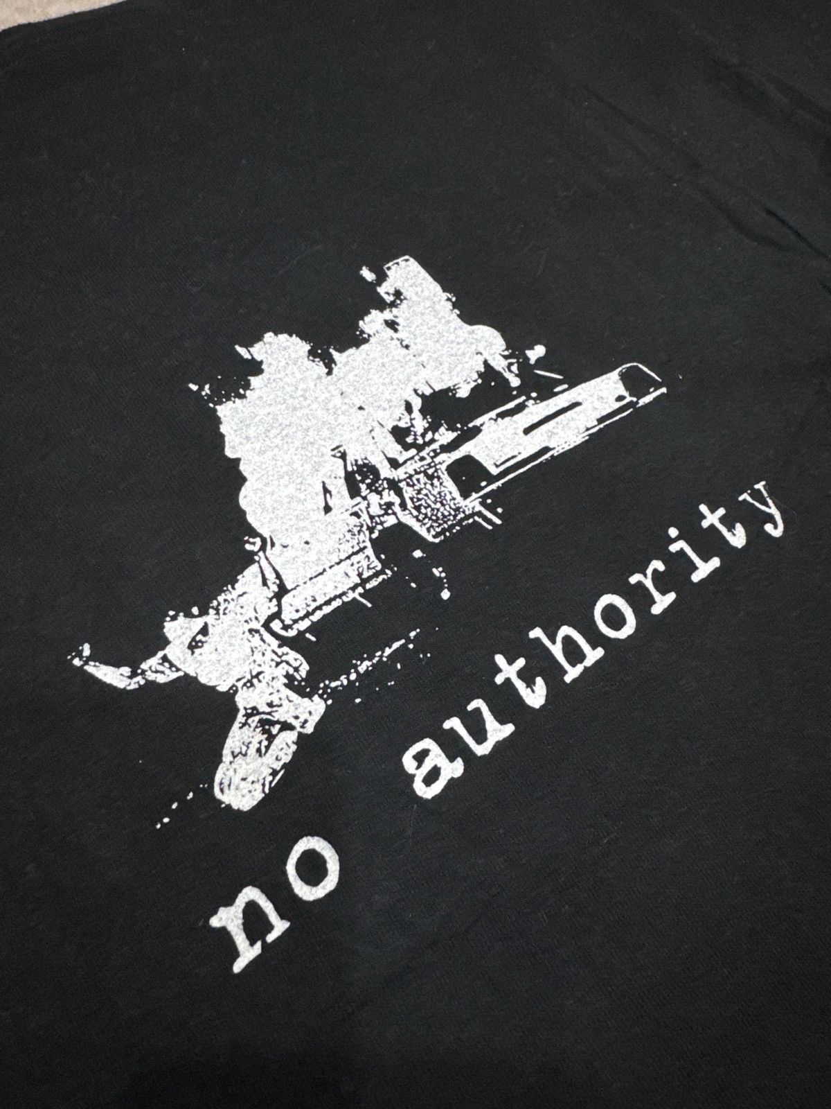 Vintage FACE TO FACE - NO AUTHORITY 1992 TOUR SHIRT Size US M / EU 48-50 / 2 - 10 Thumbnail