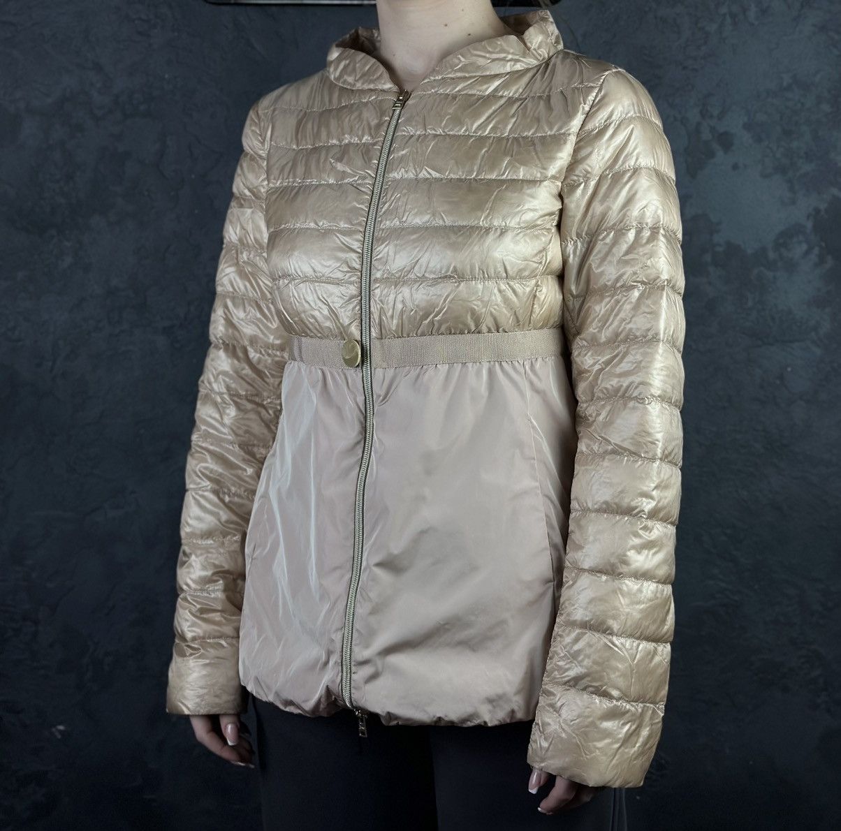 Herno HERNO Women's Lightweight Down Jacket Size IT 46 Size L / US 10 / IT 46 - 1 Thumbnail