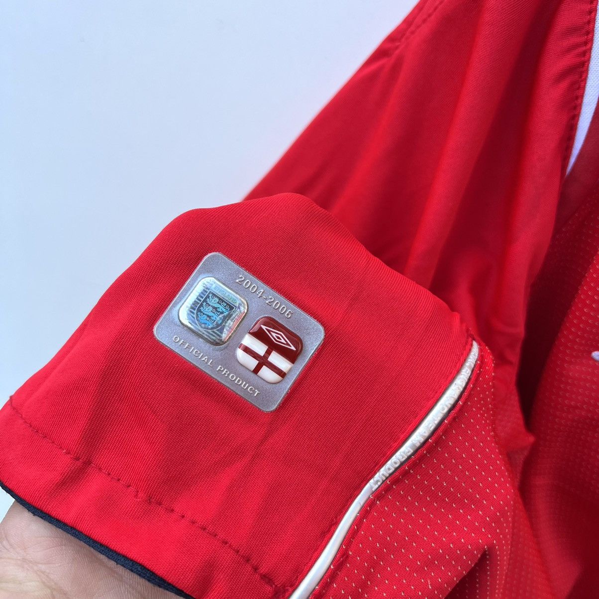 Umbro Umbro England Football Shirt Beckham 2004-2006 soccer jersey Size US M / EU 48-50 / 2 - 9 Thumbnail