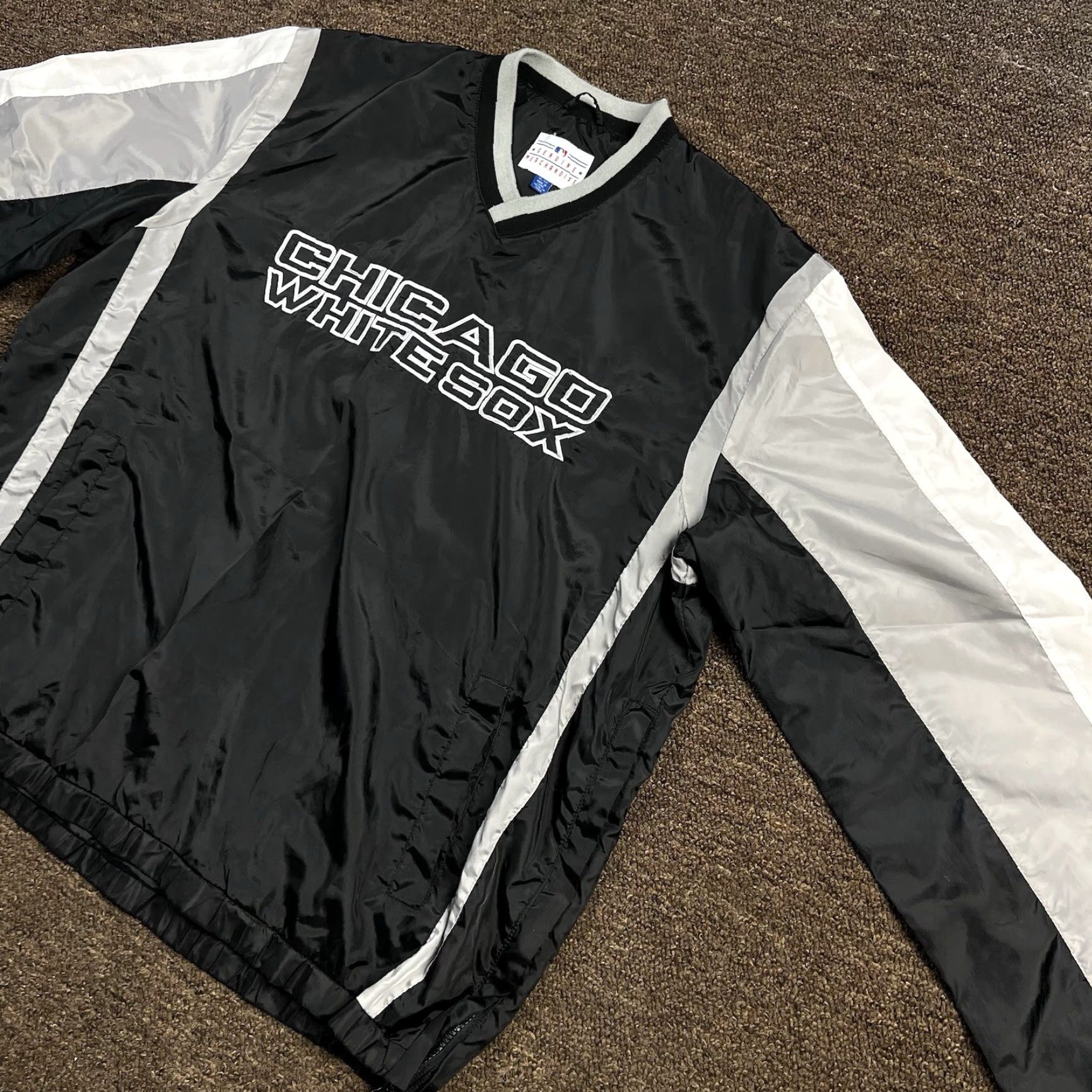 Vintage VINTAGE White Sox Windbreaker Jacket XL Embroidered Logo Baseball Sports Pockets Mens Size US XL / EU 56 / 4 - 4 Thumbnail