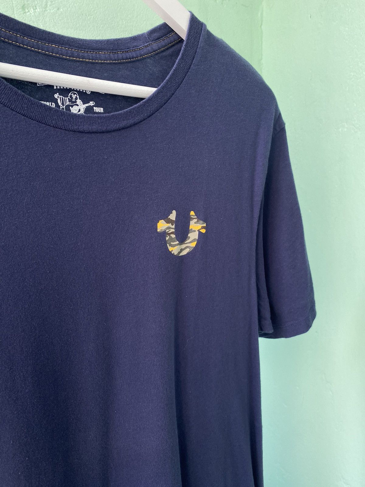 True Religion × Vintage Vintage Y2K True Religion World Tour Big Logo t-shirt Size US L / EU 52-54 / 3 - 2 Thumbnail