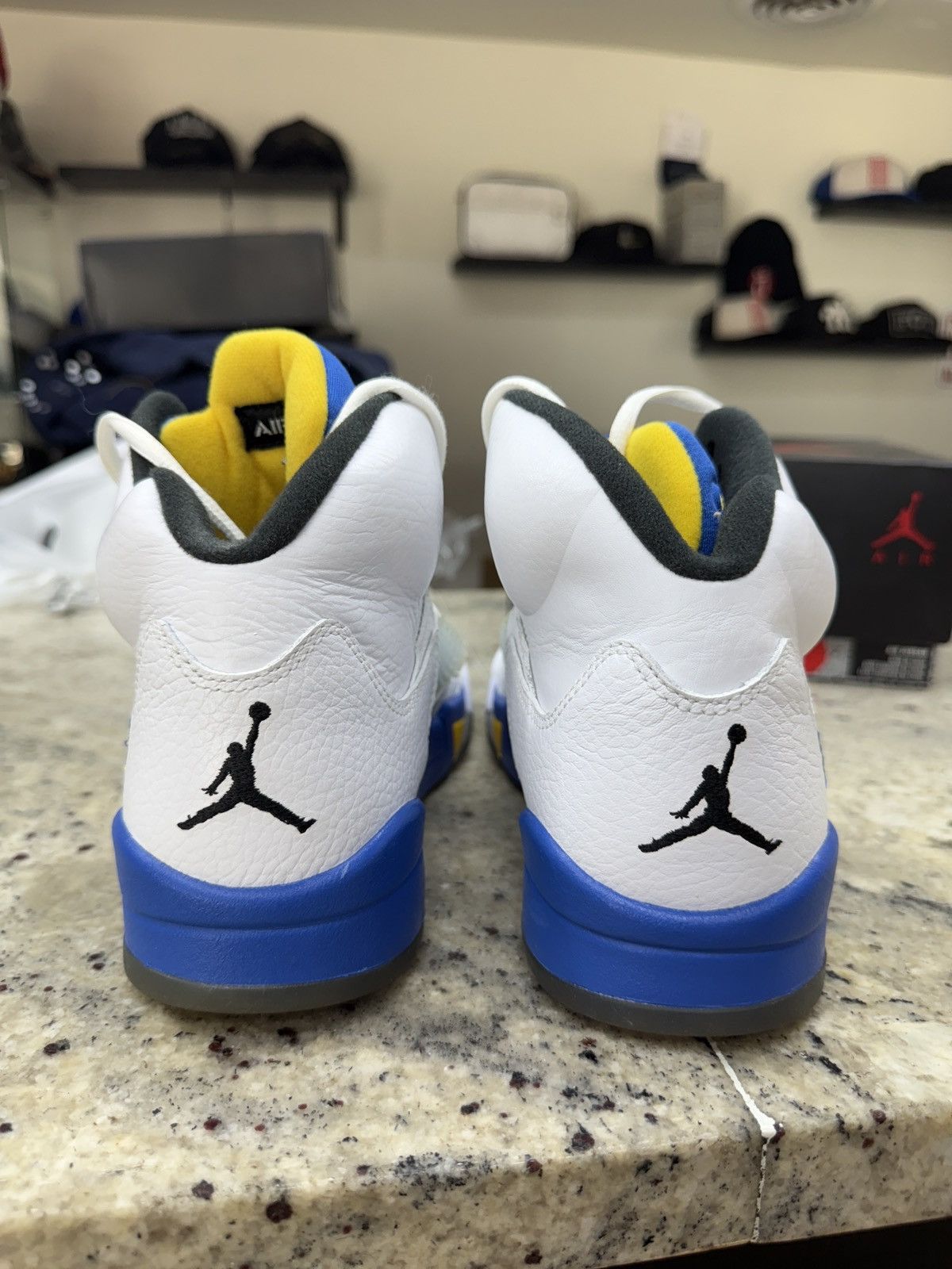 Jordan Brand Jordan 5 Retro Laney 2013 Size US 8 / EU 41 - 4 Thumbnail