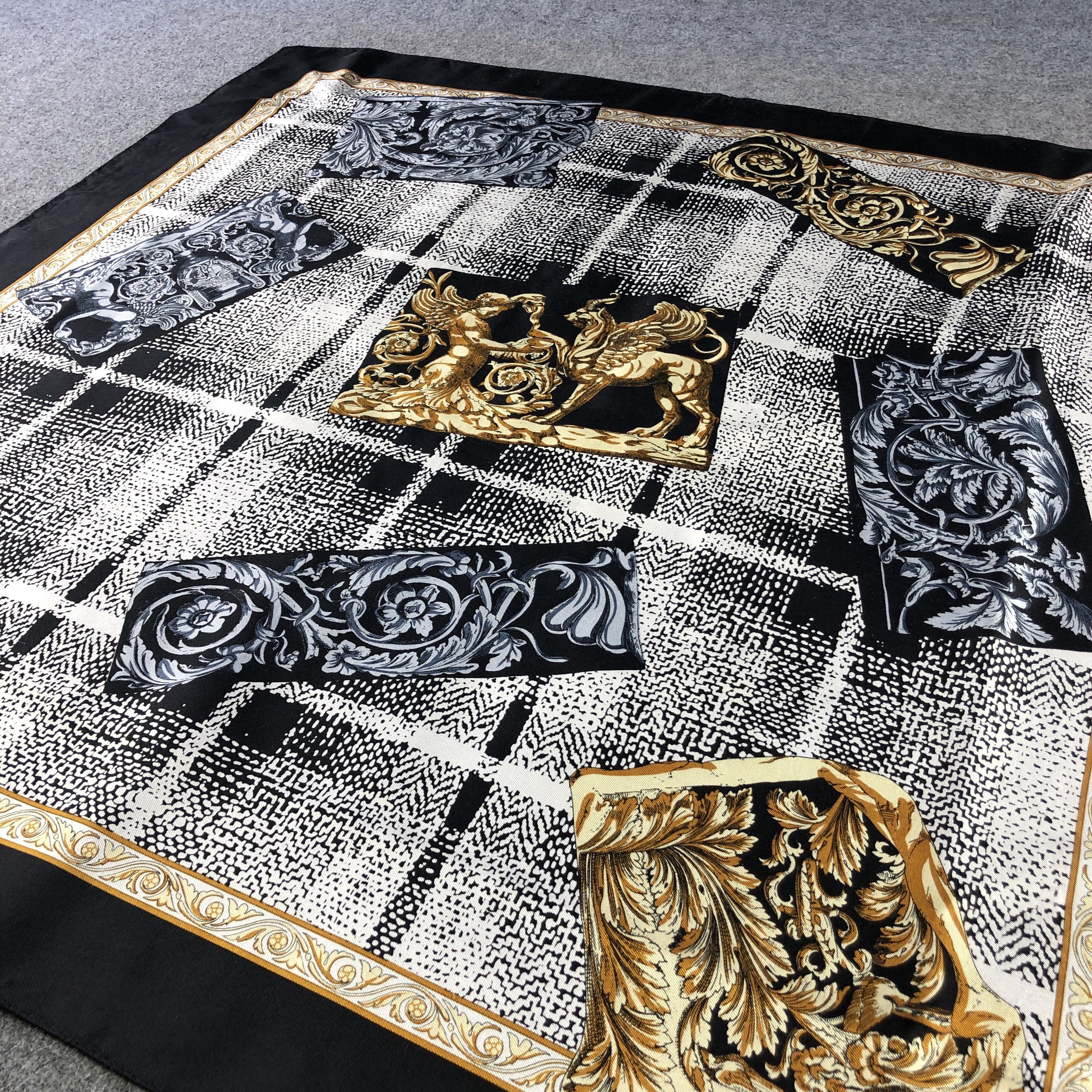 Vintage Vintage Luxury Abstract Baroque Silk Scarf M1362 Size ONE SIZE - 3 Thumbnail
