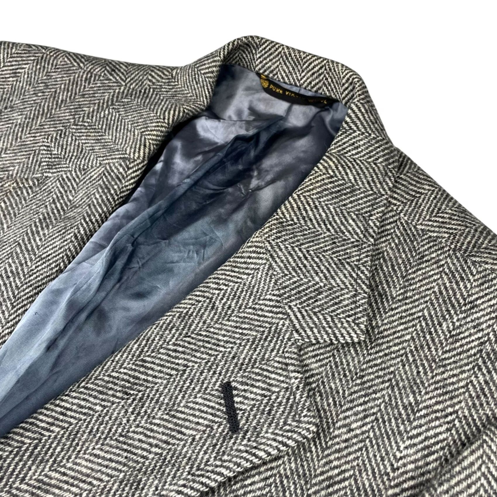 Hart Schaffner Marx VINTAGE Hart Schaffner Marx Blazer Wool Tweed Gray Herringbone Men's Two-Button 44R Size 44R - 2 Thumbnail