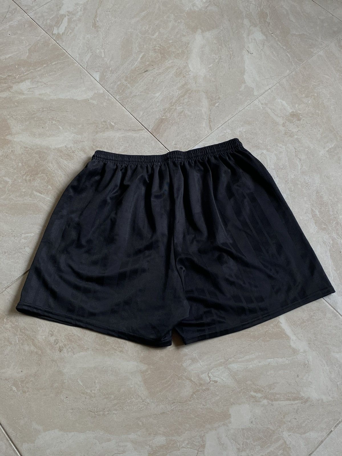 Adidas Vintage Adidas Equipment Liverpool FC 1993/95 Away Shorts Size US 36 / EU 52 - 8 Thumbnail