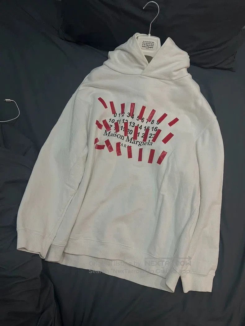 Maison Margiela Maison Margiela Tape Logo Hoodie Classic Style. Size US L / EU 52-54 / 3 - 1 Thumbnail