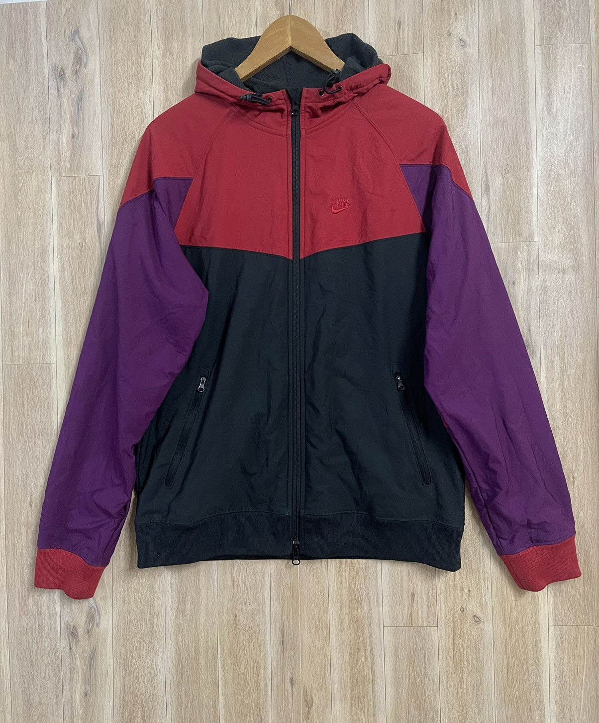 Nike Rare Nike Sweater Hoodie L fit M Colorblocks Jogging Running Size US L / EU 52-54 / 3 - 3 Thumbnail