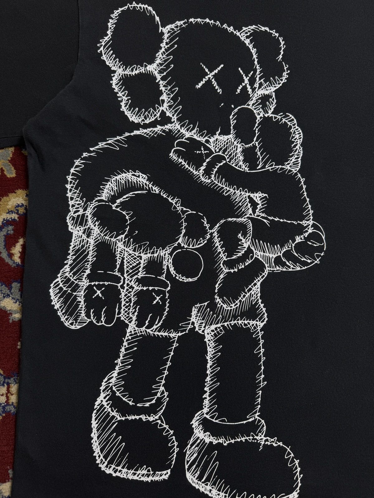 Kaws S/M Kaws Clean slate Uniqlo first release art graffiti tee Size US S / EU 44-46 / 1 - 2 Thumbnail