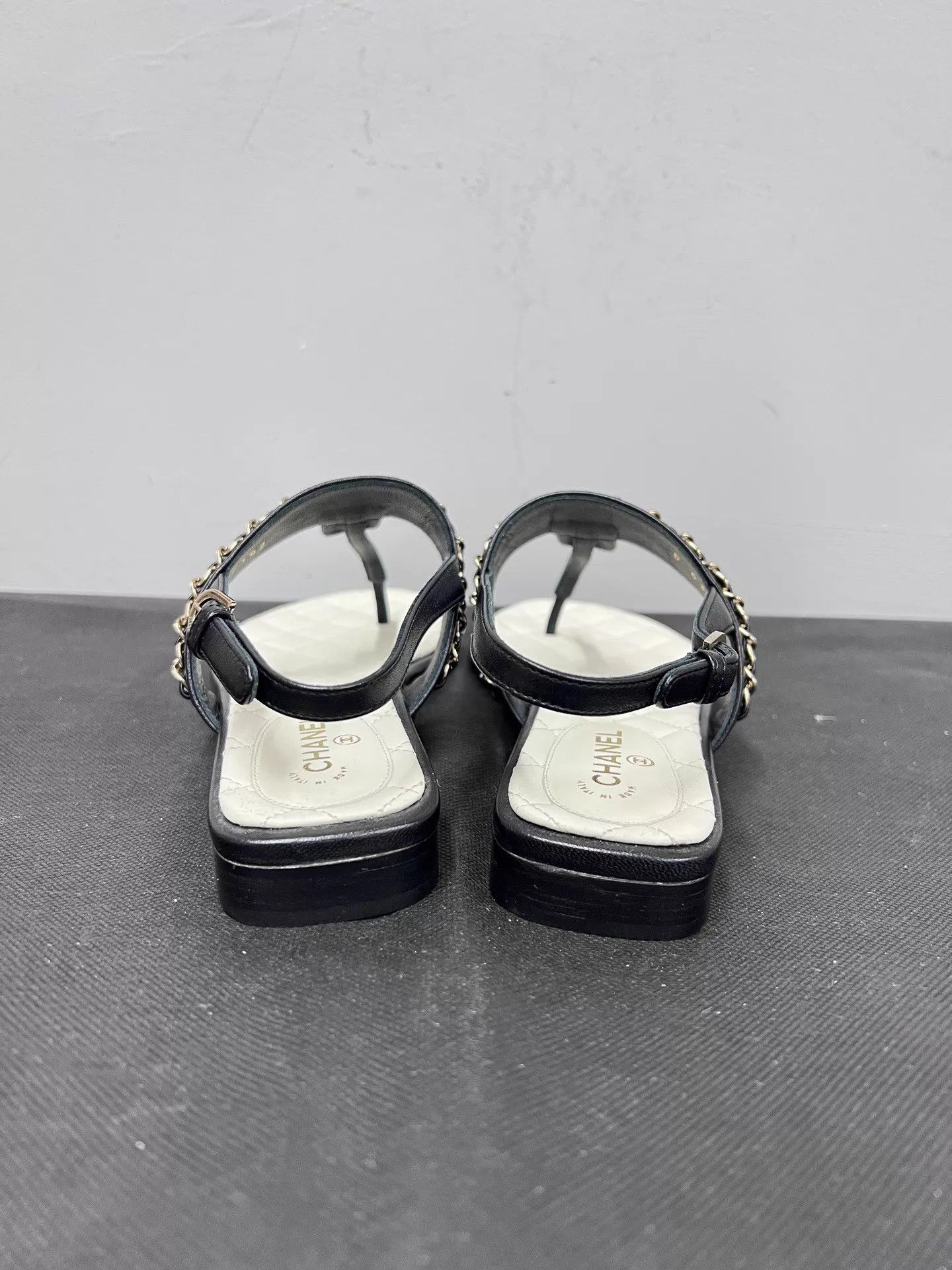 Chanel Chanel Classic CC Leather Chain Thong Sandal 36.5 New Size US 6 / IT 36 - 3 Thumbnail
