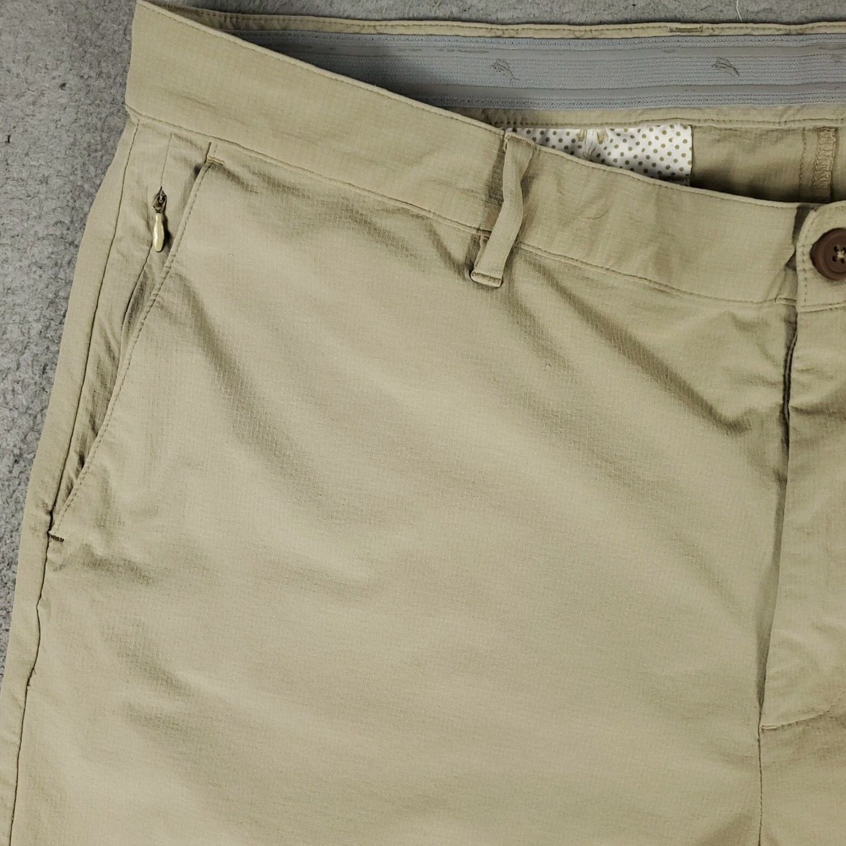 Tommy Bahama VINTAGE Tommy Bahama Shorts Mens 40 Beige Stretch Nylon Flat Front Chino Casual Men Size US 40 / EU 56 - 2 Thumbnail