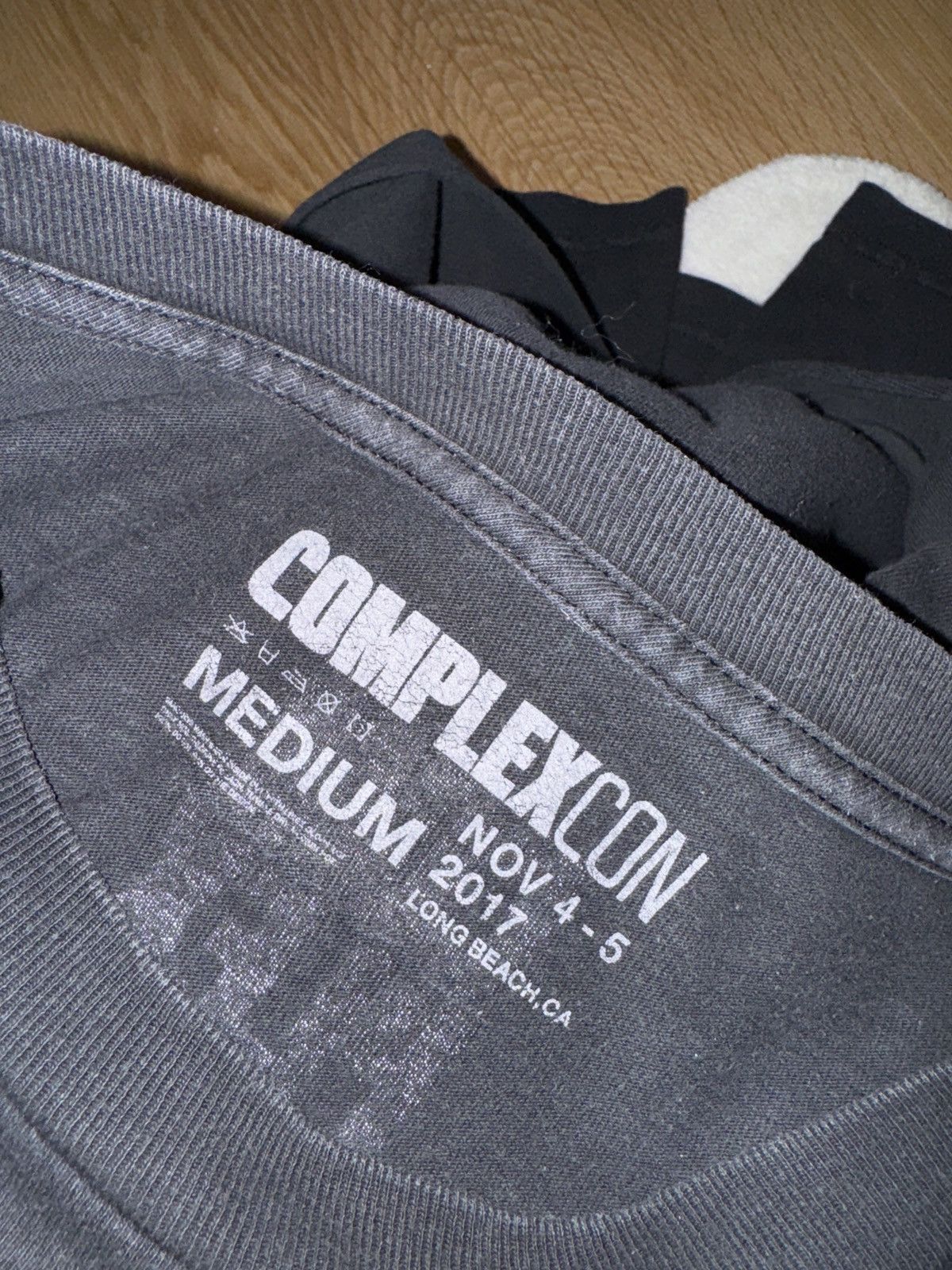 Takashi Murakami TAKASHI MURAKAMI x COMOLEXCON Size US M / EU 48-50 / 2 - 3 Thumbnail