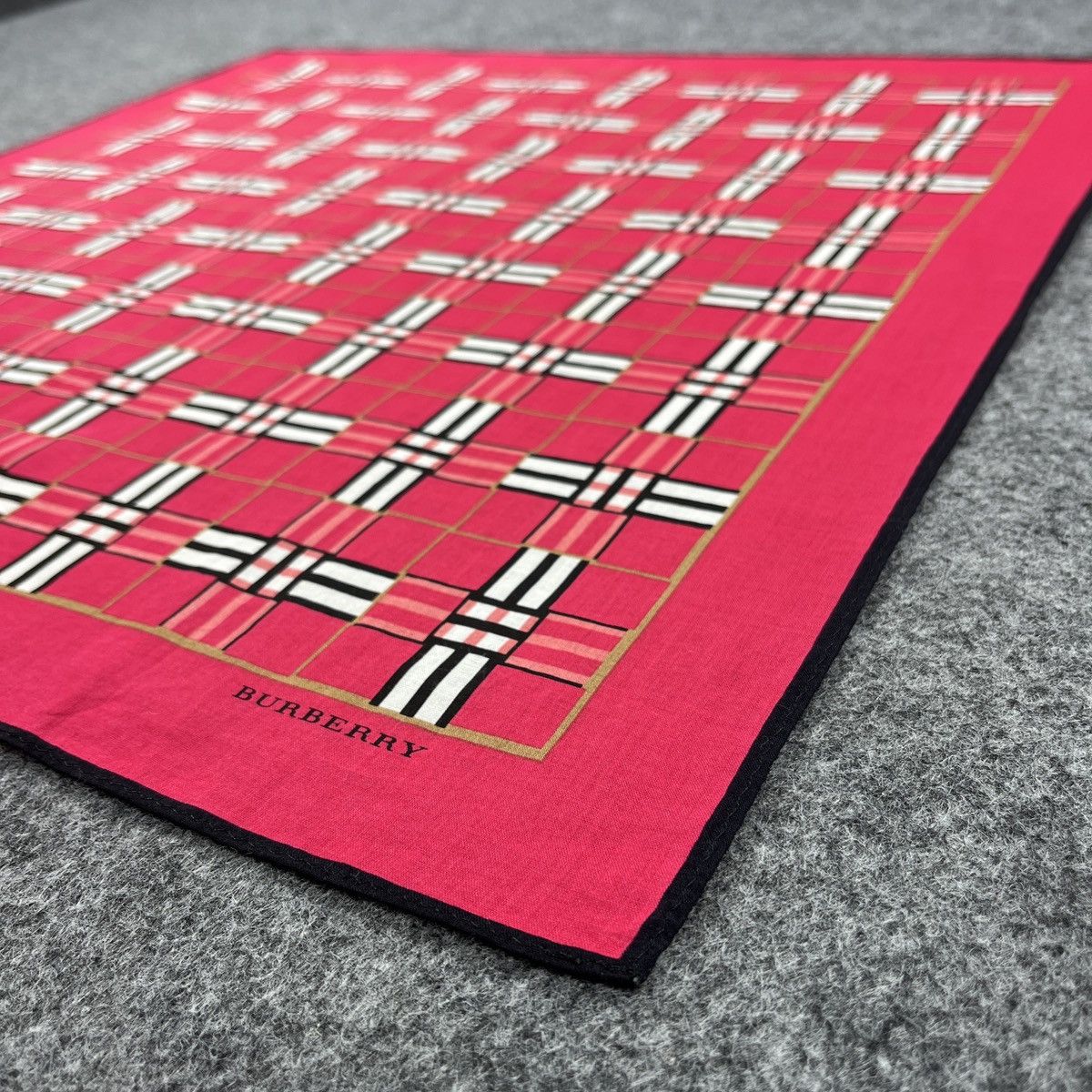 Burberry Burberry Handkerchief / Bandana / Neckerchief B873 Size ONE SIZE - 4 Thumbnail