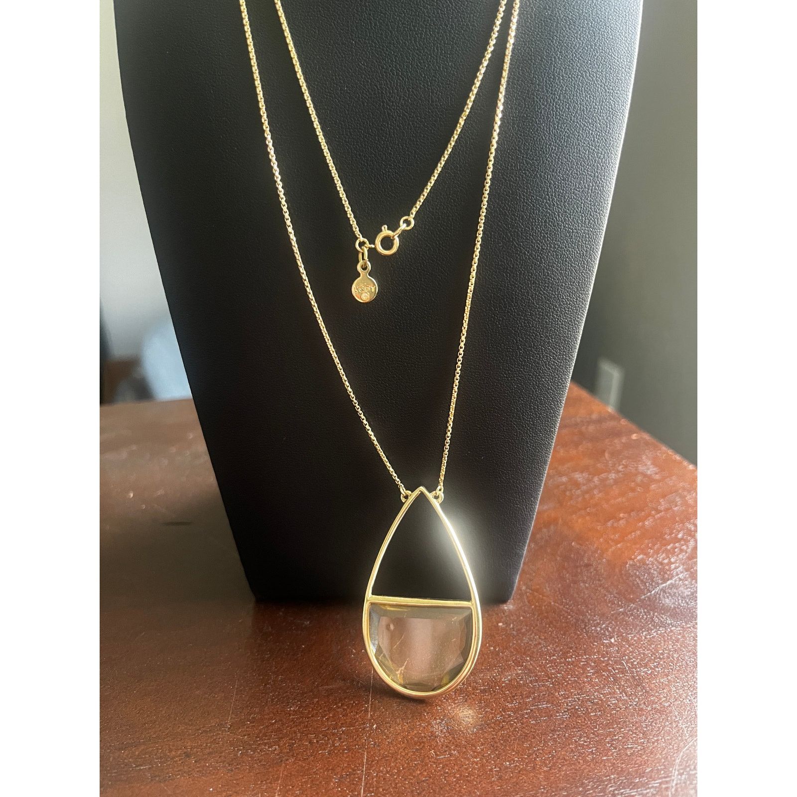 Loft Loft Gold Tone Acrylic Teardrop Warm Amber Necklace Size ONE SIZE - 3 Thumbnail