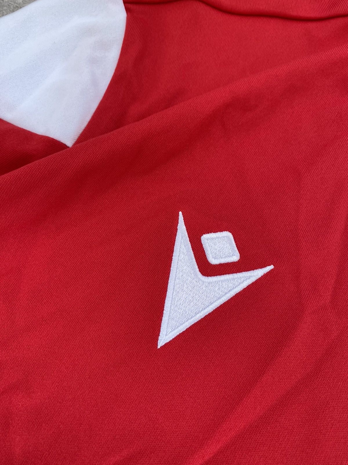 Macron Rare FC Thun Macron Soccer Football Suit Jersey & Shorts Y2K Size US M / EU 48-50 / 2 - 7 Thumbnail