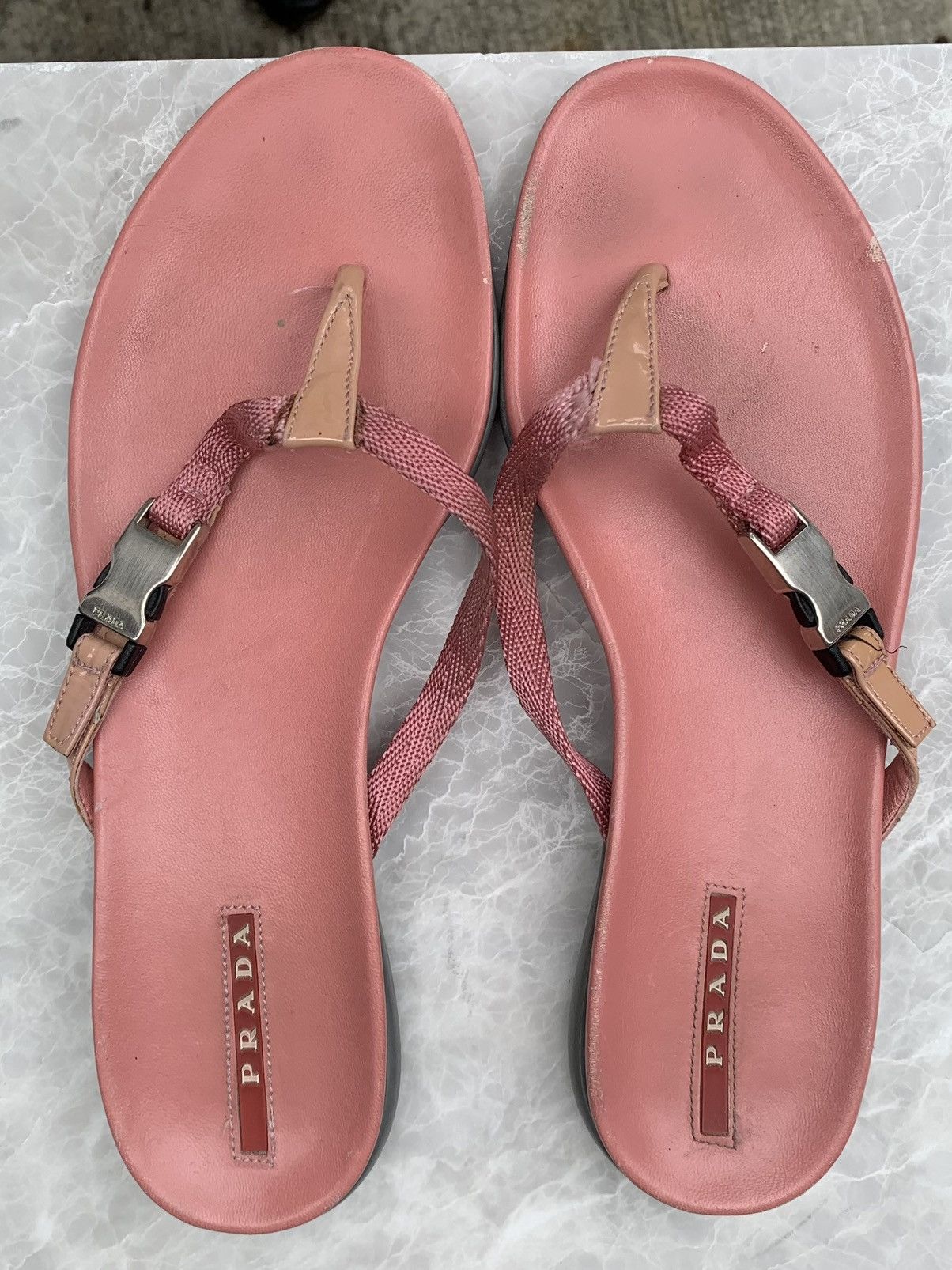 Designer × Prada Pink Prada Flip Flops Y2K 2000s Sport Thong Sandals Slip-on Size US 7.5 / IT 37.5 - 6 Thumbnail
