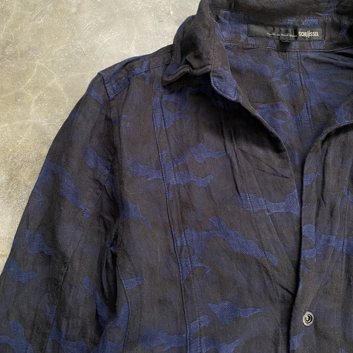 Japanese Brand 2000s Schlussel Vkei Style Open Collar Camo Button Up Shirt Size US M / EU 48-50 / 2 - 3 Thumbnail