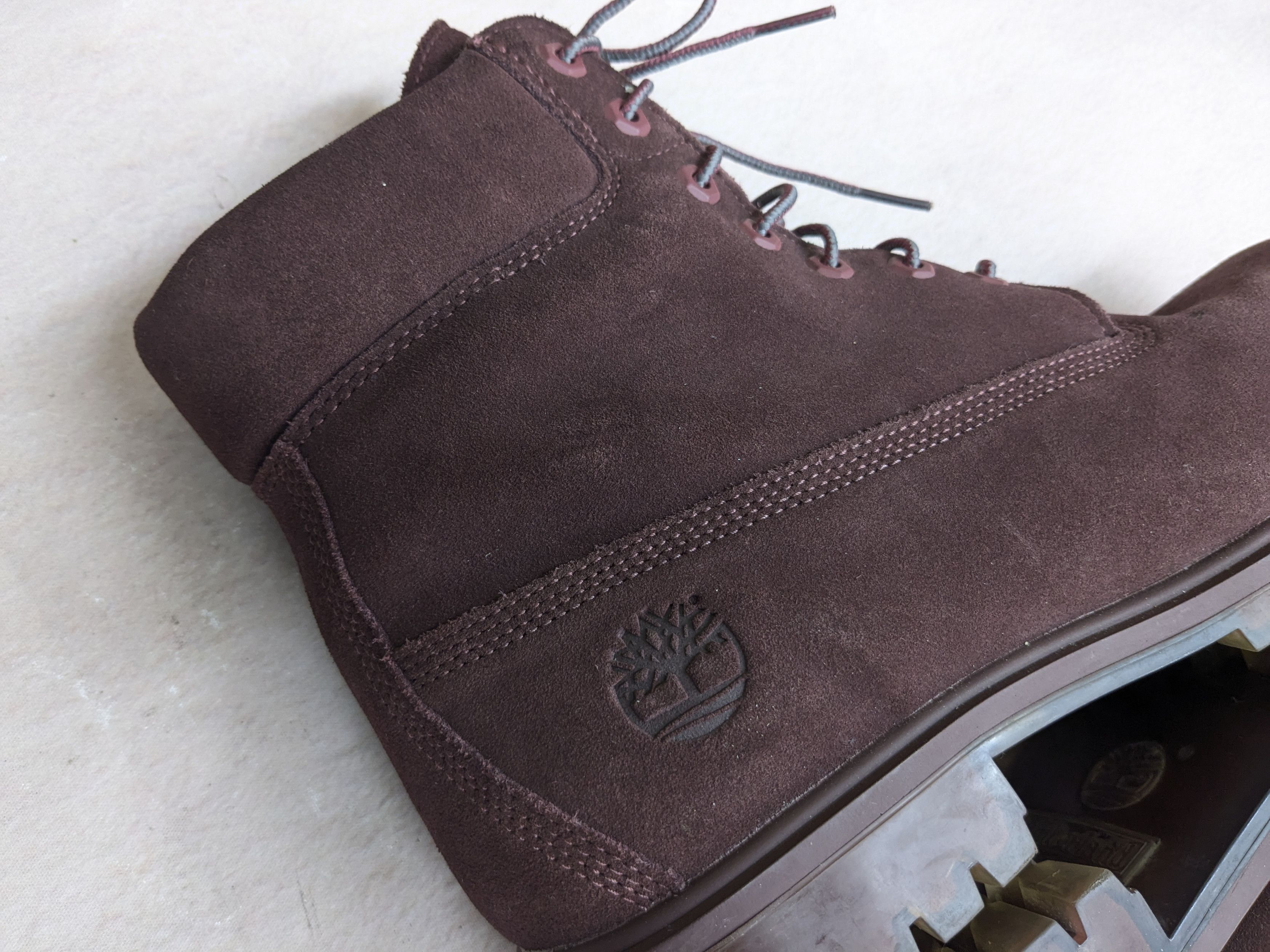 Timberland Timberland Boots Burgundy Suede Leather 10 M Suede Size US 10 / EU 43 - 13 Thumbnail