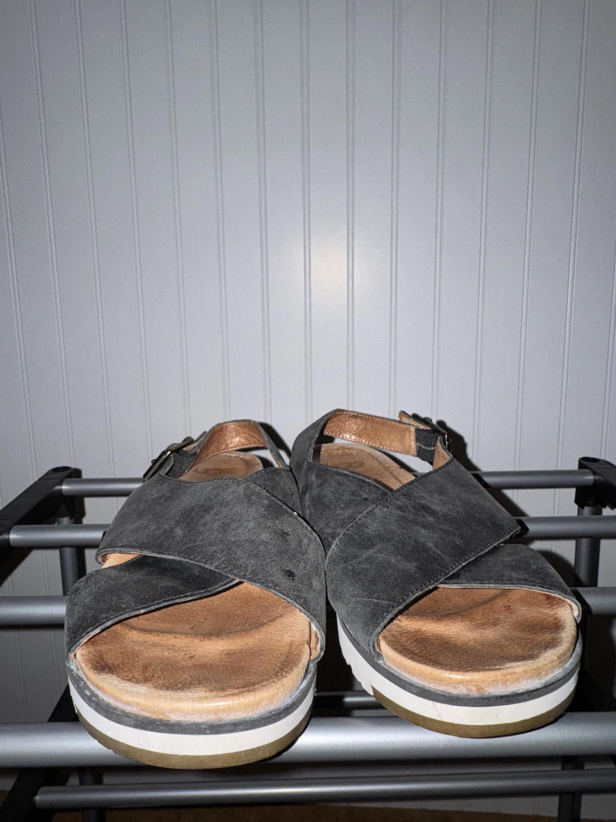 Ugg UGG Black Leather Cross Strap Sandals with White Sole Size US 7.5 / IT 37.5 - 1 Thumbnail