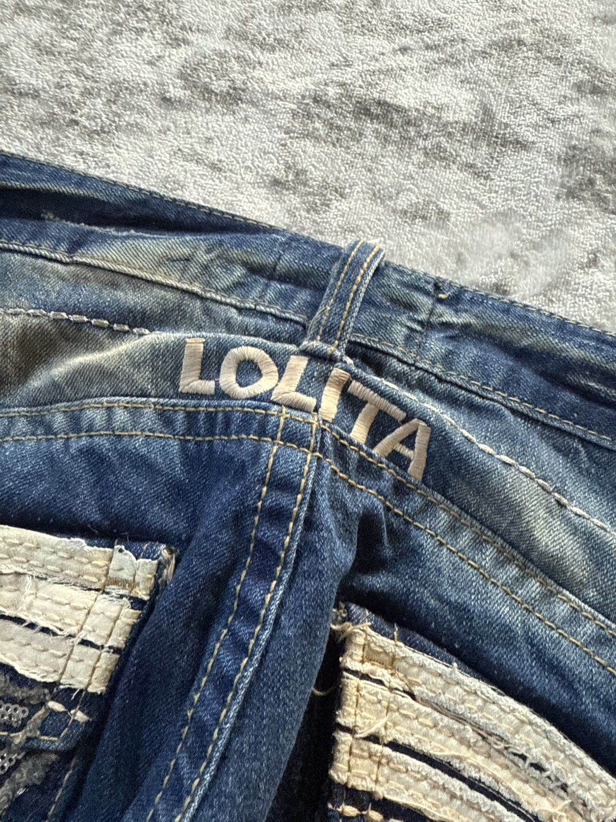 Hysteric Glamour × Playboy Yoshitomo Lolita Embellished Studded Shadow Wash Jeans Size US 29 - 22 Thumbnail