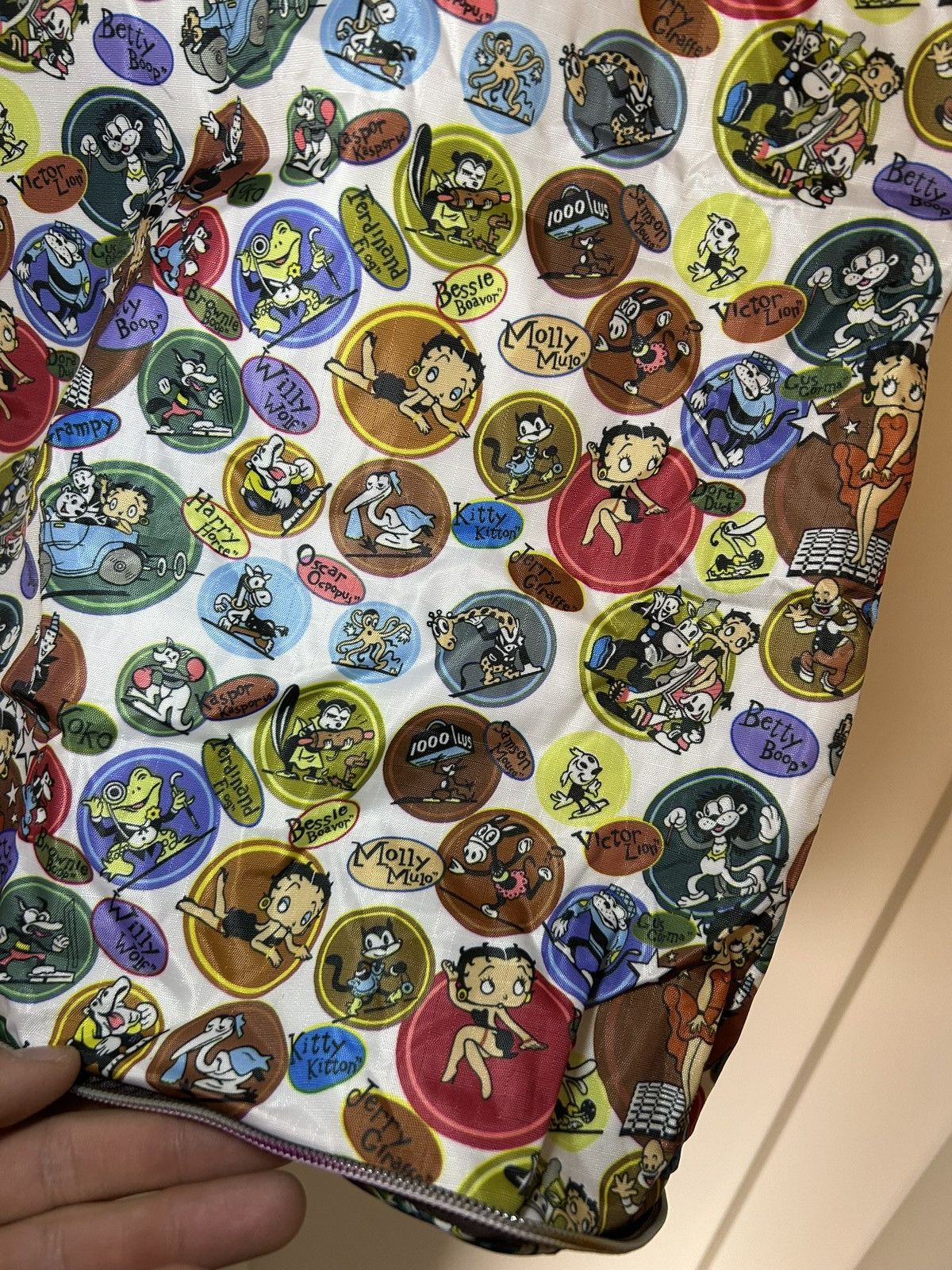 LeSportsac Vintage LeSportSac Betty Boop all over print convertible bag Size ONE SIZE - 7 Thumbnail