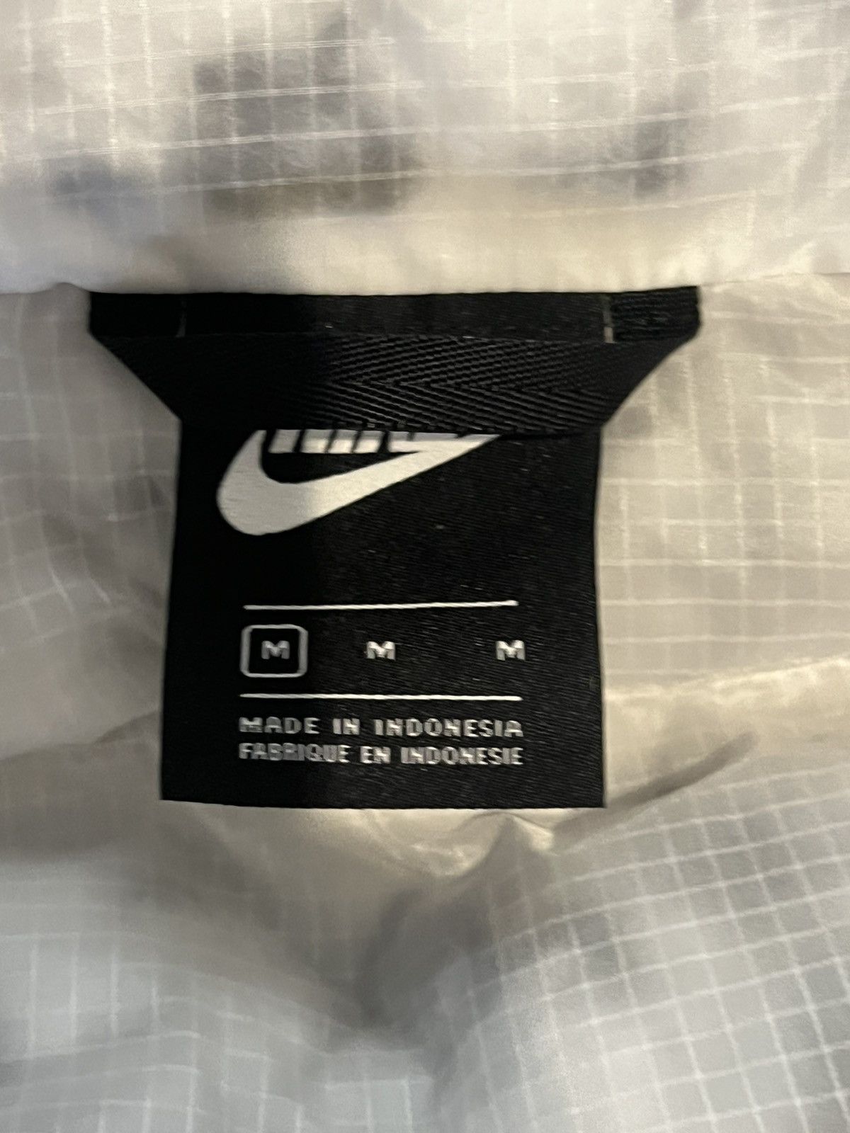 Nike × Vintage Nike Snowboarding Puffer Jacket Size US L / EU 52-54 / 3 - 3 Thumbnail