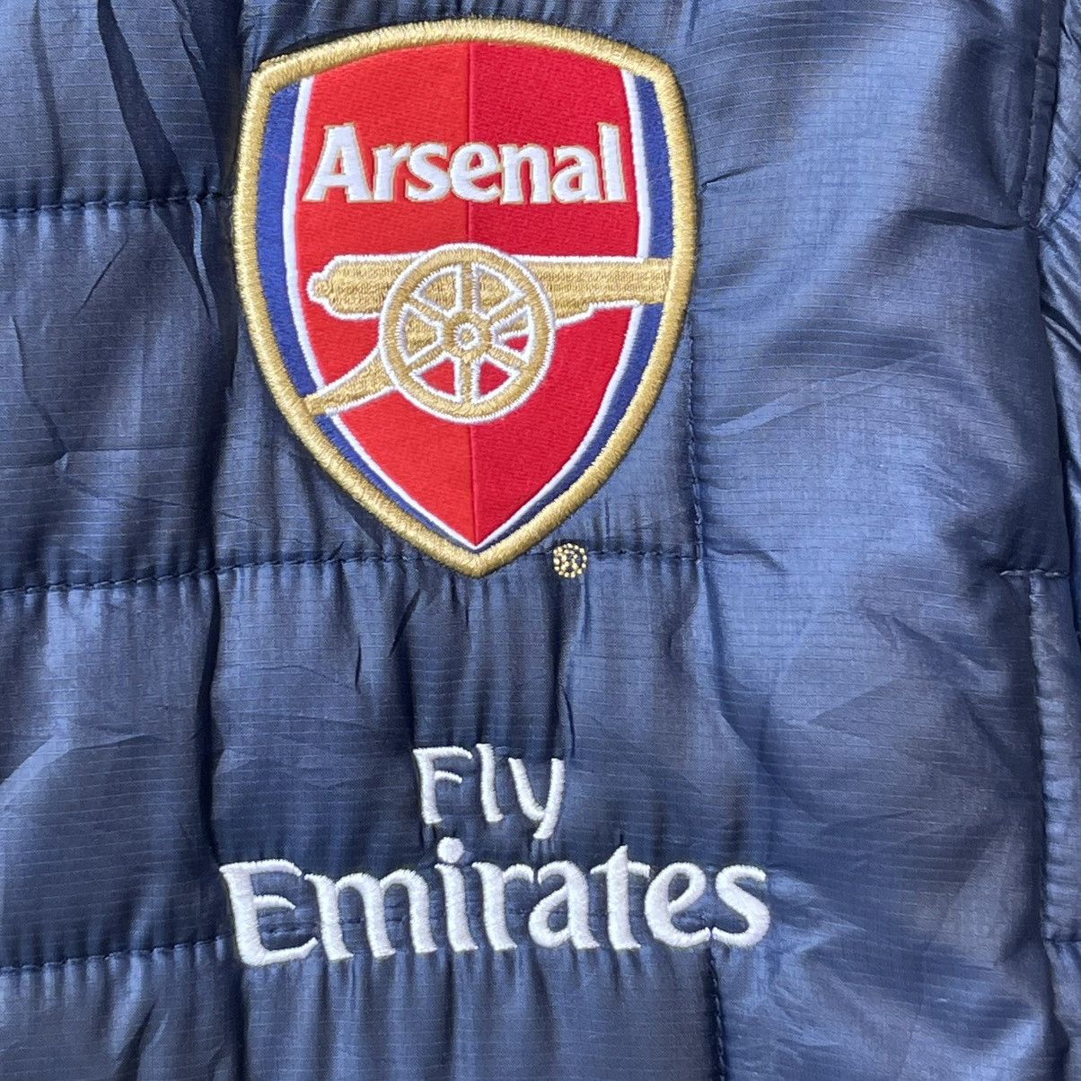 Nike Vintage 2013-14 Arsenal FC Nike "Fly Emirates" Puffer Jacket Size US M / EU 48-50 / 2 - 5 Thumbnail