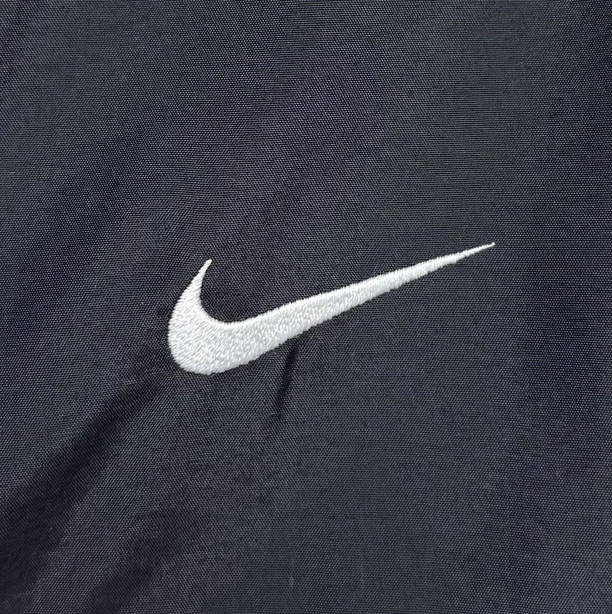 Nike Nike Vintage 1/4 Zip Nylon Reversible Sweatshirt Small Logo Size US L / EU 52-54 / 3 - 10 Thumbnail