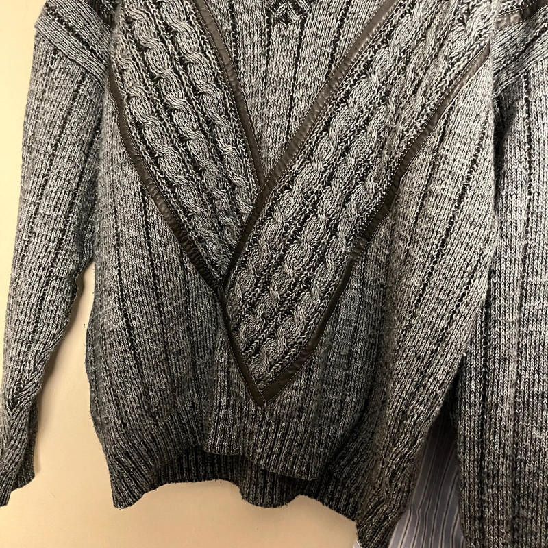 Designer St. Michael’s Knitted V-Neck Jumper - M Size US M / EU 48-50 / 2 - 3 Thumbnail