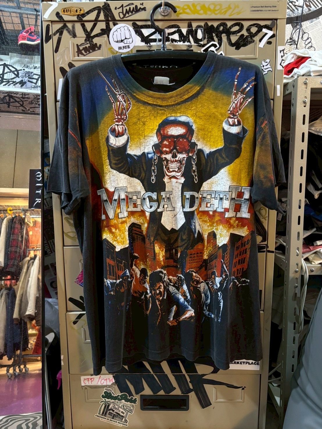 Megadeth Megadeath vintage tee 90’s Size US XL / EU 56 / 4 - 1 Thumbnail