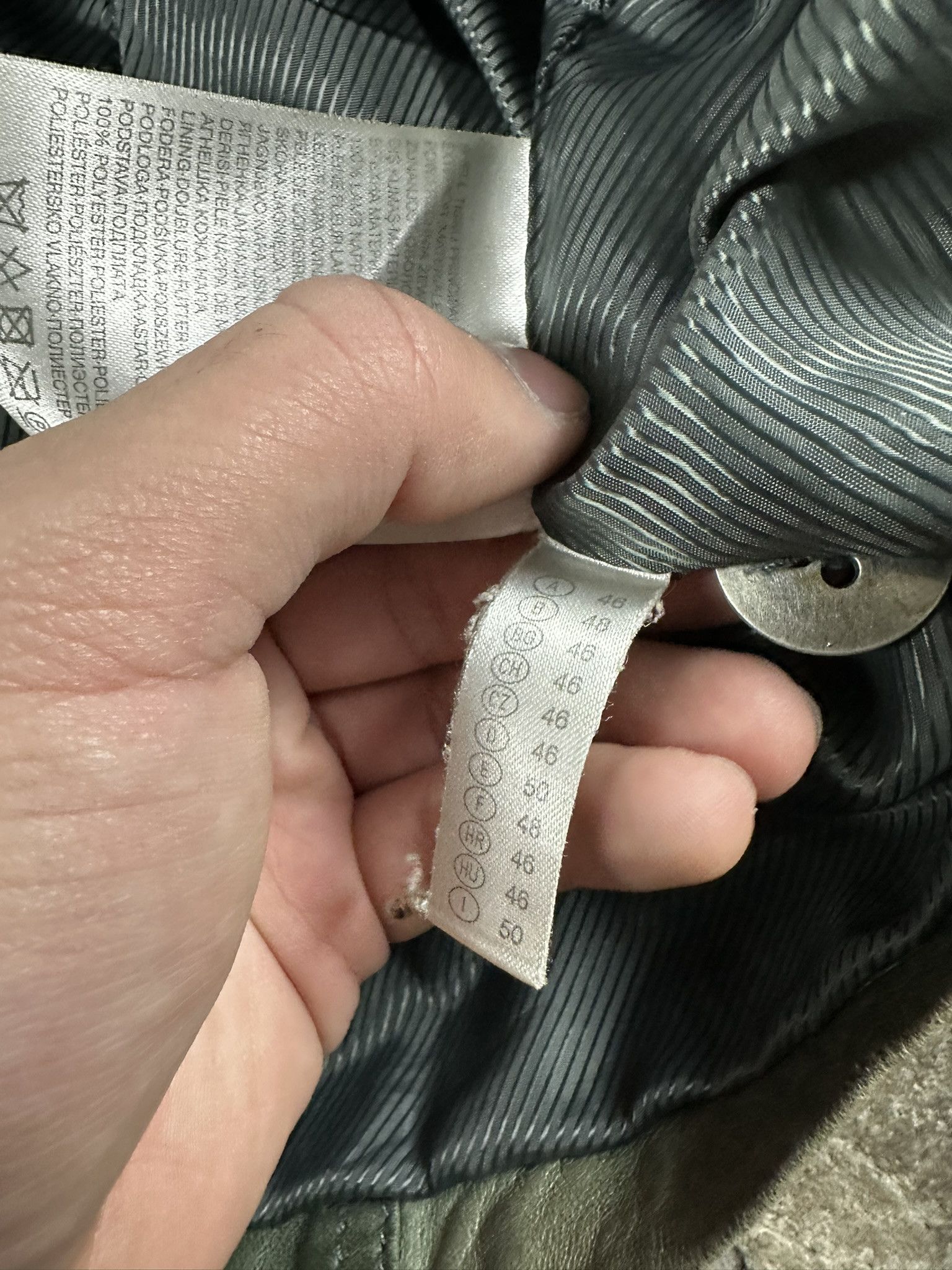 Vintage Vintage Avant Garde Double-Breasted Faded Leather Jacket Size US L / EU 52-54 / 3 - 8 Thumbnail