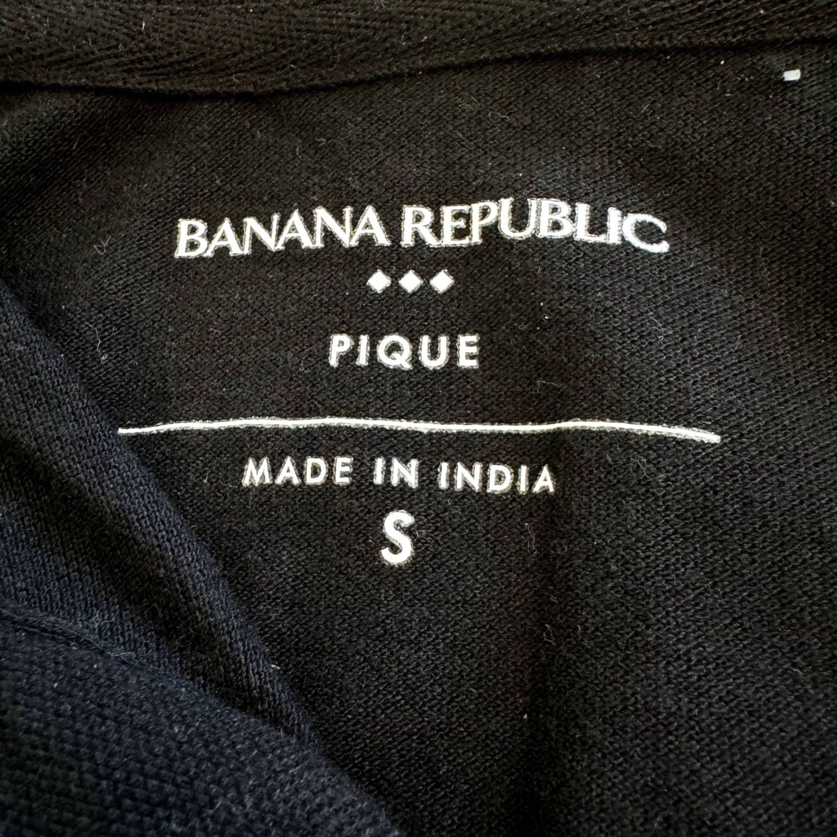 Banana Republic VINTAGE Banana Republic Pique Short Sleeve Pullover Shirt Travel Patches Black Size S Mens Shirt Modern Casual Fit Womens? No Size US S / EU 44-46 / 1 - 4 Thumbnail