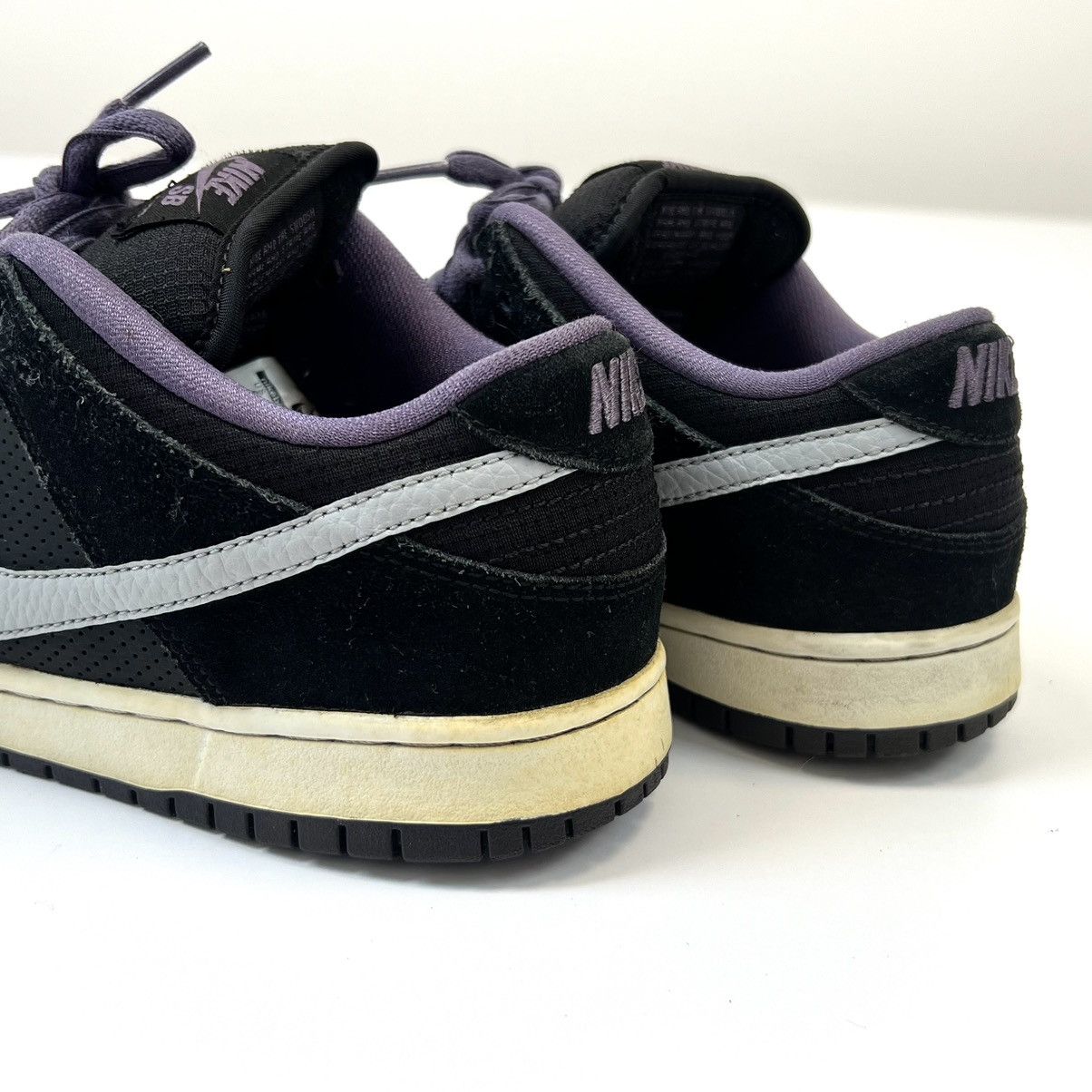 Nike × Vintage Sneakers Nike SB Dunk Low Pro Black Canyon Purple Grey Size US 6 / EU 39 - 17 Thumbnail