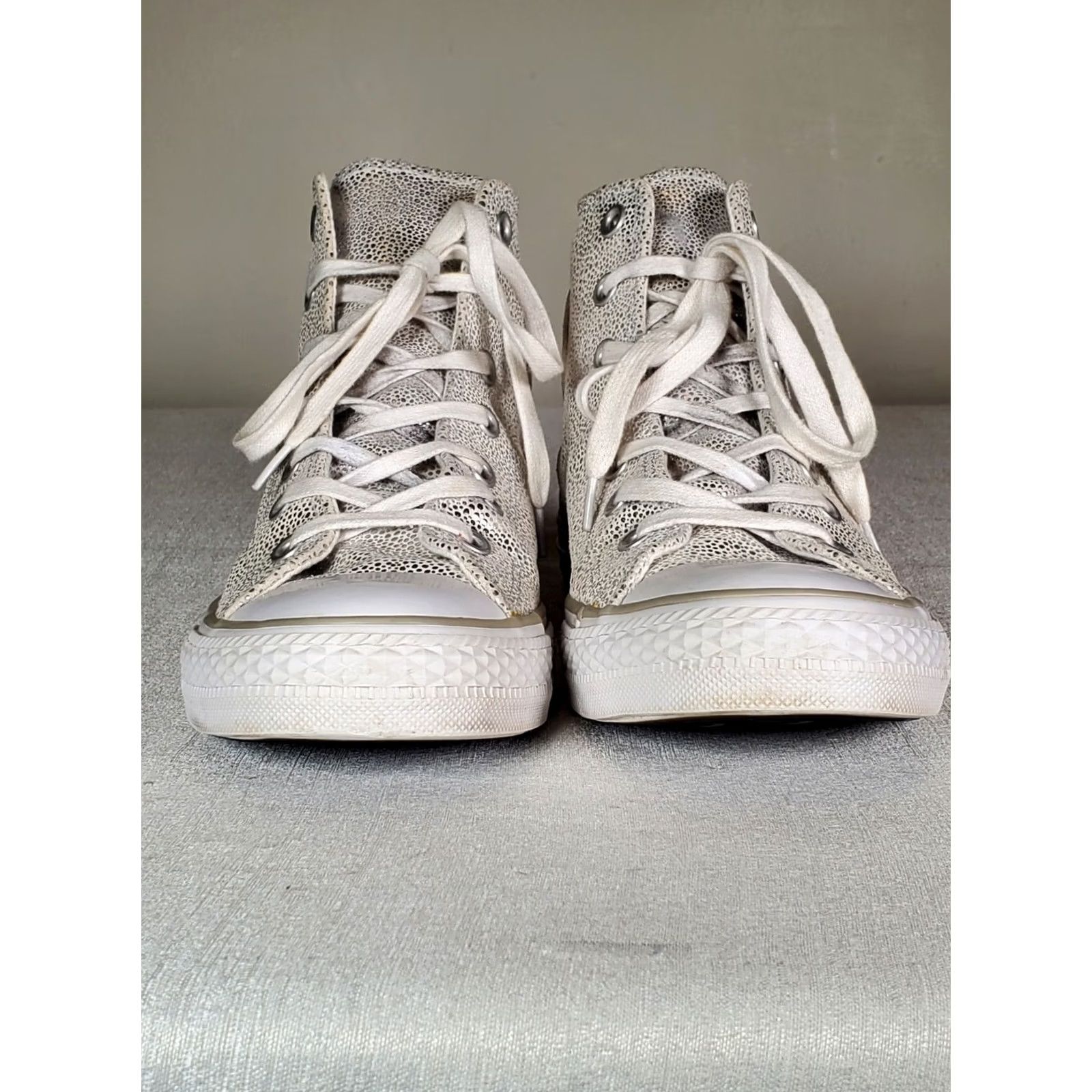 Converse Converse All Star Chuck Taylor CTAS Stingray Metallic Hi Pure Silver Women US 8 Size US 6 / IT 36 - 7 Thumbnail