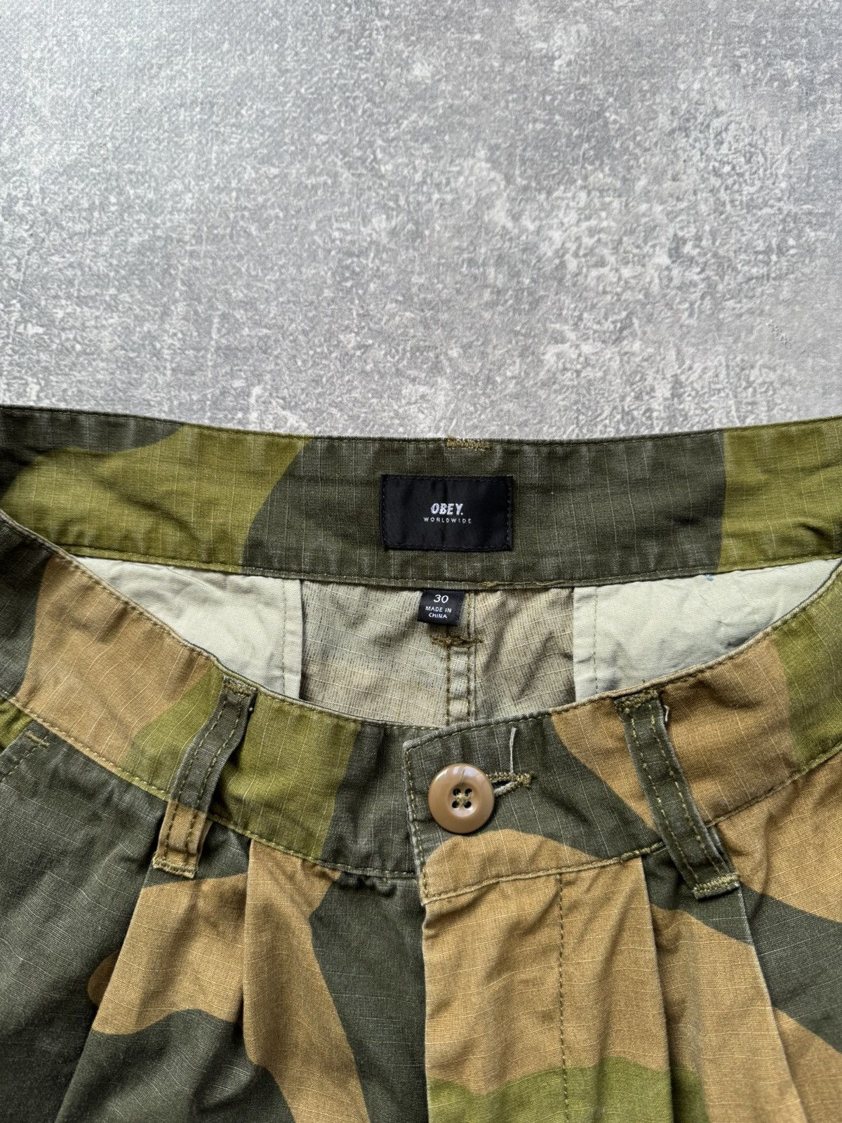 Japanese Brand Obey Baggy Camo Cargo Pants Size US 30 / EU 46 - 8 Thumbnail