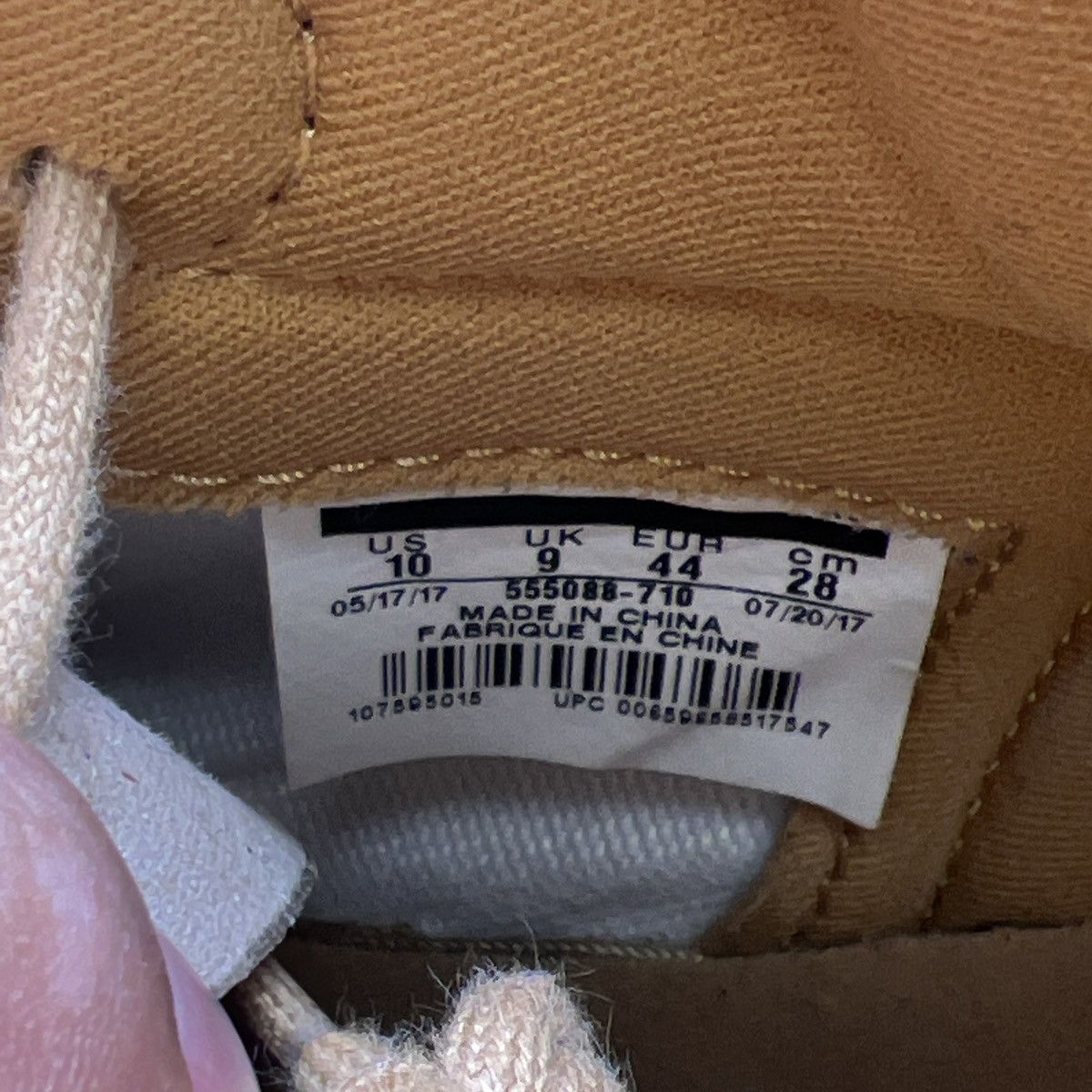 Nike Air Jordan 1 high wheat Size US 10 / EU 43 - 9 Thumbnail