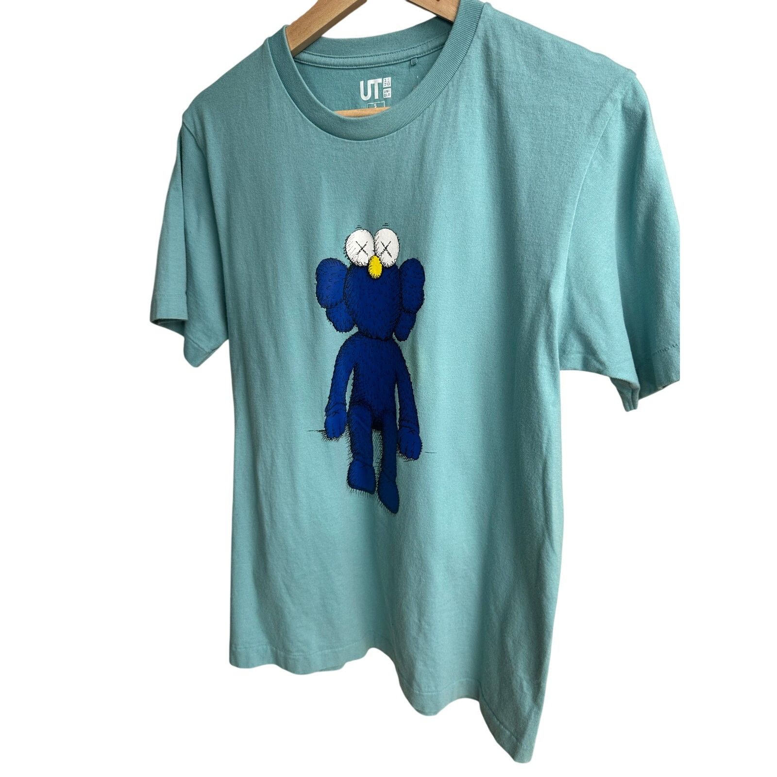 Kaws KAWS x Uniqlo Blue BFF Tee - Size S - New Size US S / EU 44-46 / 1 - 1 Thumbnail