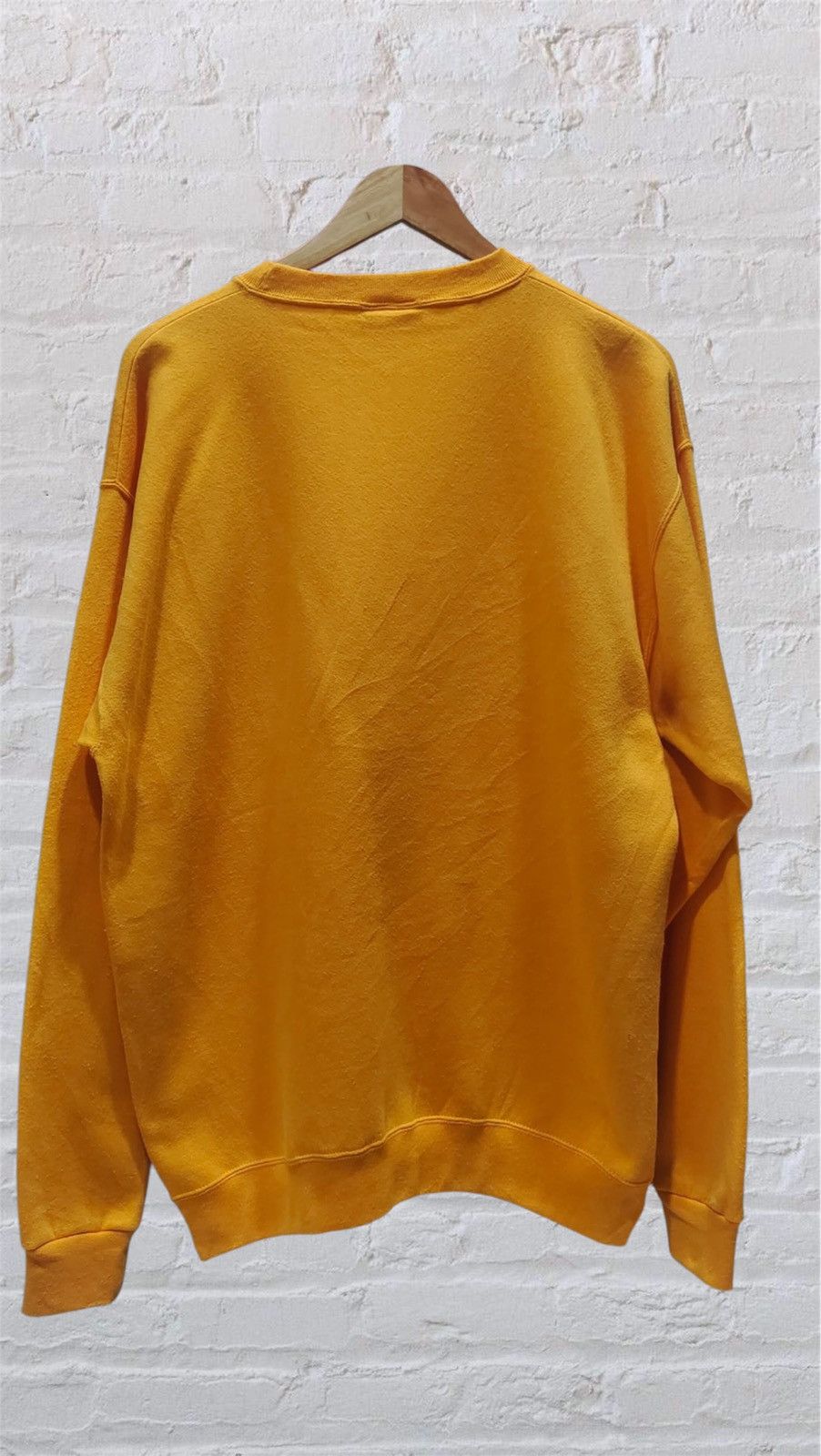 Vintage VINTAGE 1994 LONNEY TUNES TWEETY SWEATSHIRT Size US L / EU 52-54 / 3 - 2 Thumbnail