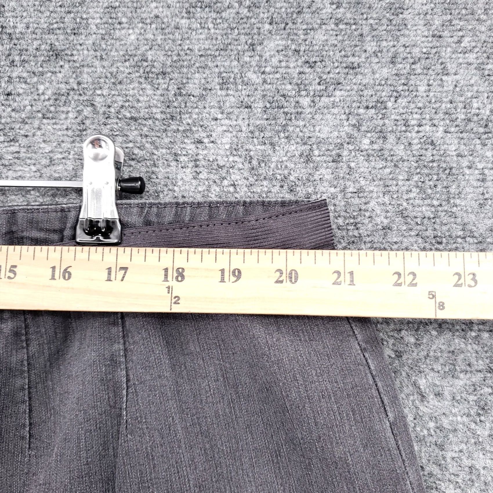 Avenue Avenue Jeans Womens 24 Gray High Rise Stretch Medium Wash Denim Pull On NEW Size 42" / US 20 - 7 Thumbnail